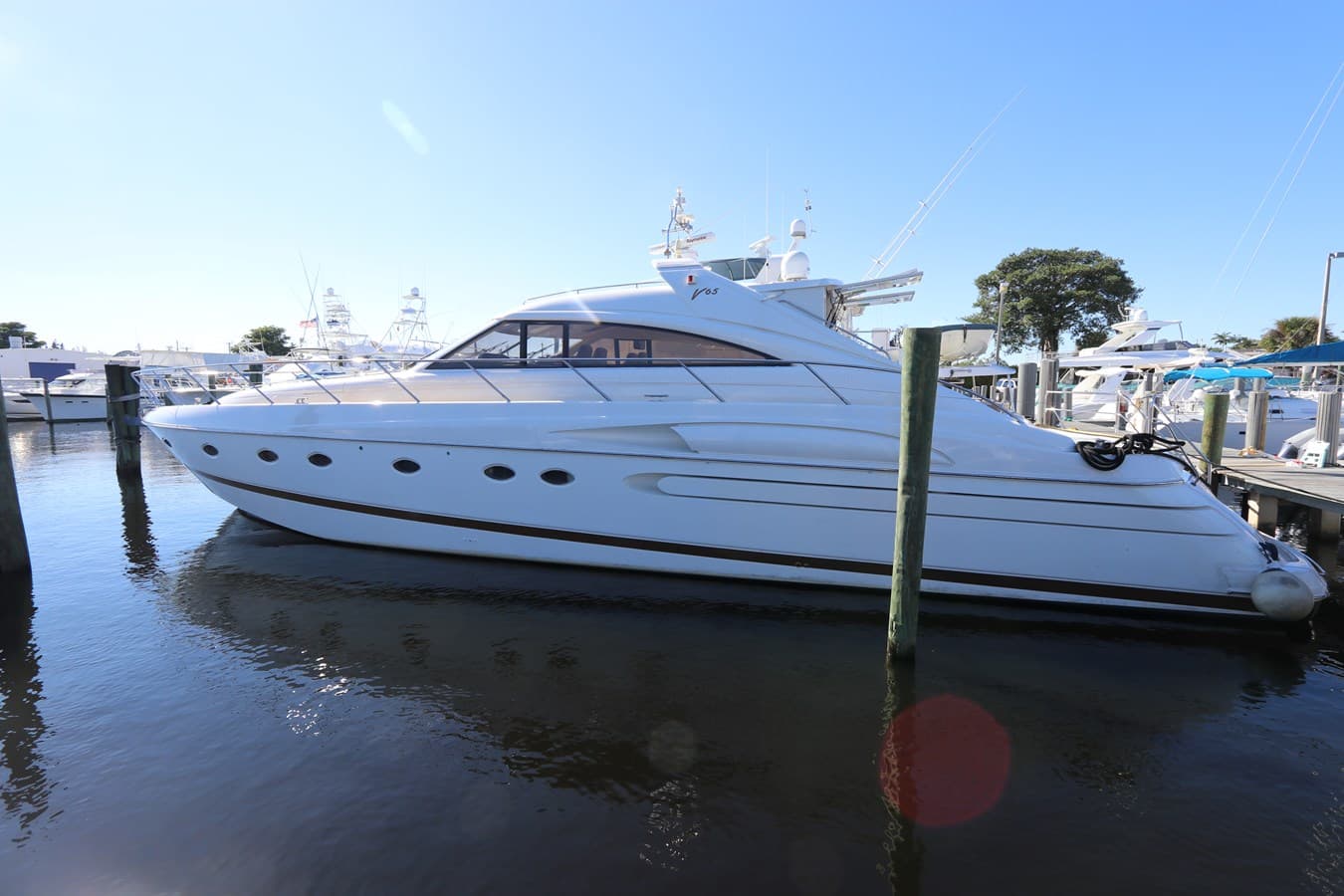 TAKIA — 2001 · 64.99' · 4 Cabins · Pre-Owned