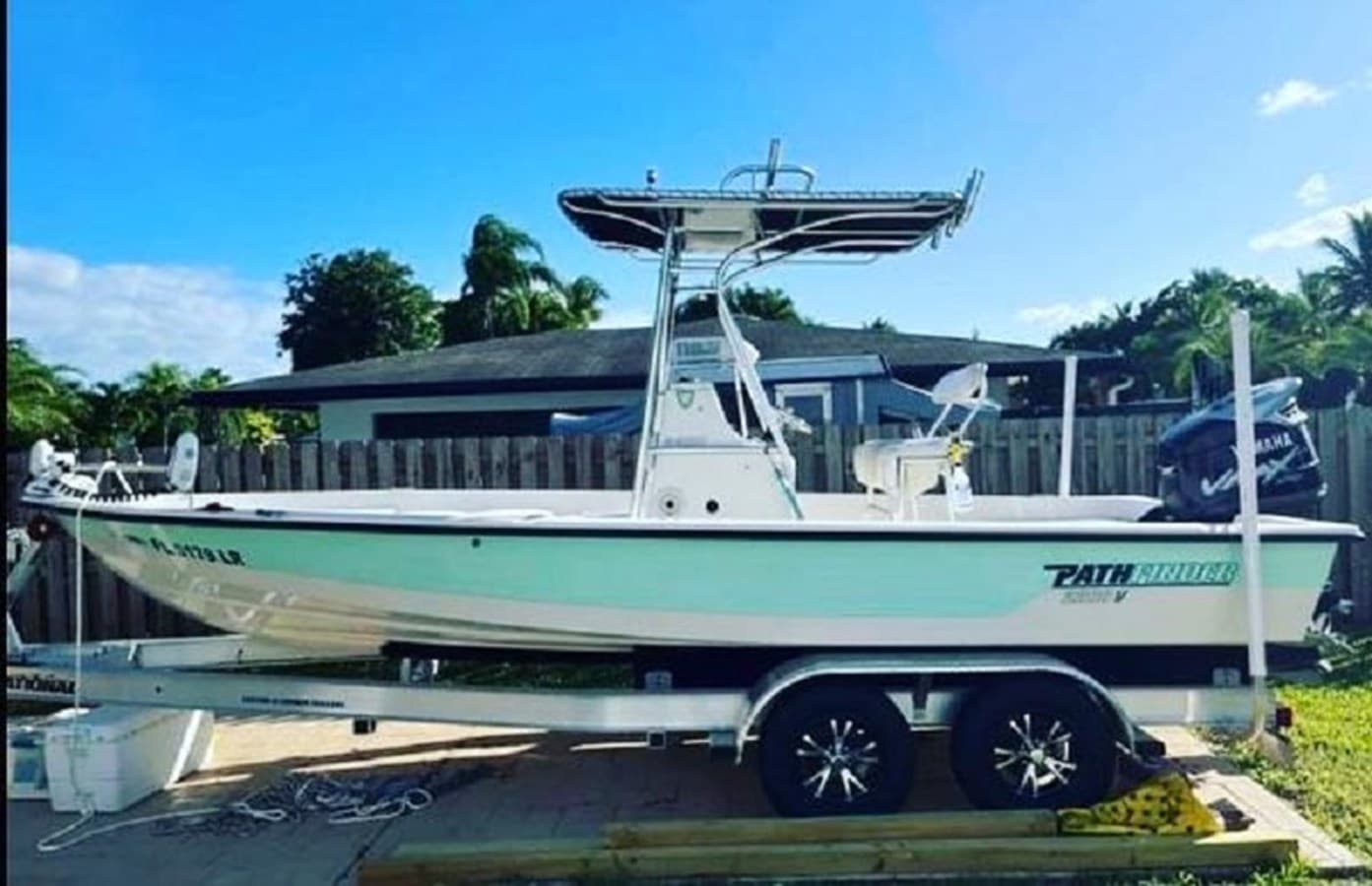 NO NAME — 2001 · 21.98' · Pre-Owned