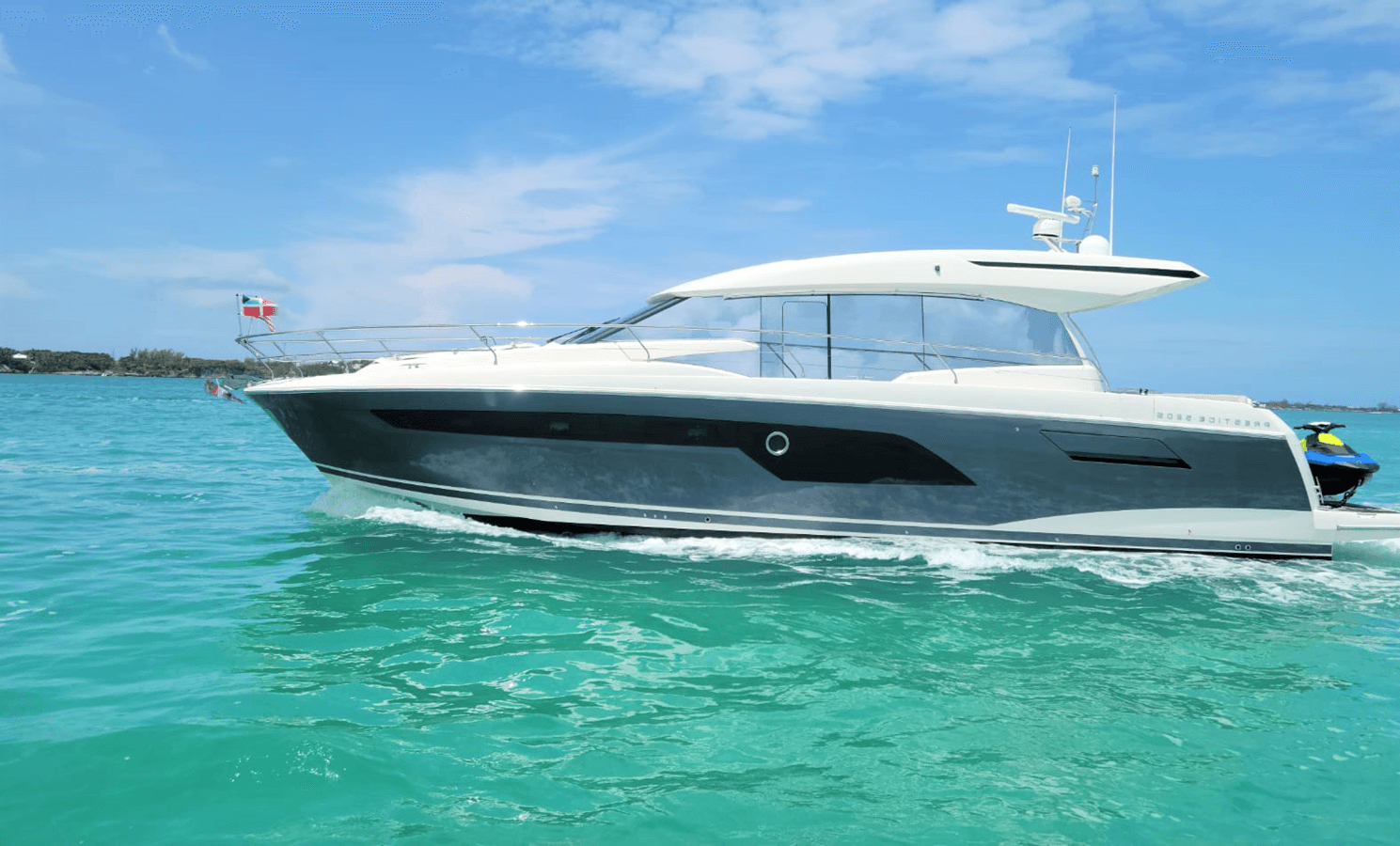 PRESTIGE 520S — 2019 · 52.82' · 3 Cabins · Pre-Owned