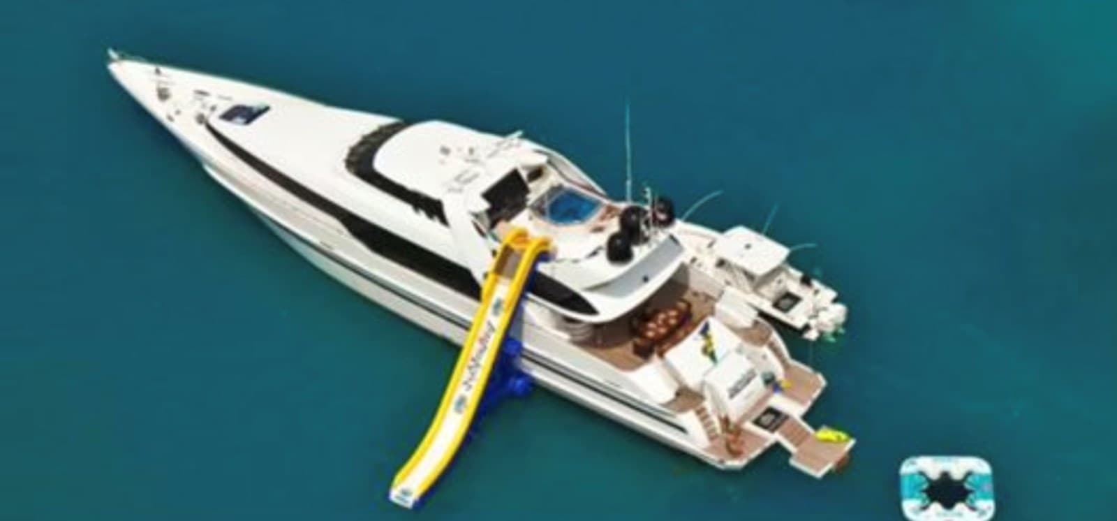 ENTOURAGE — 1994 · 124.97' · 4 Cabins · Pre-Owned