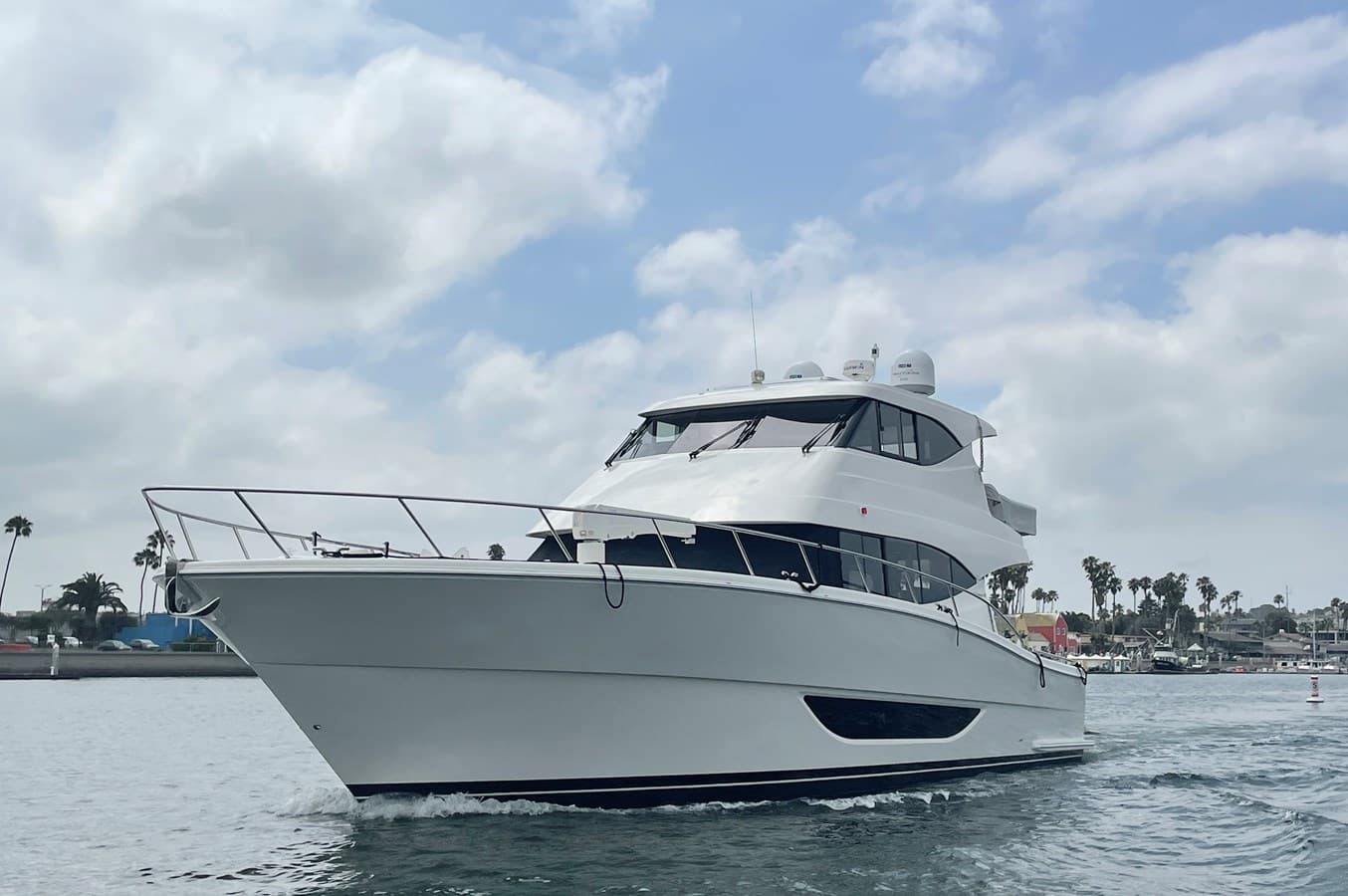 ABOVE & BEYOND — 2020 · 58.99' · 3 Cabins · Pre-Owned