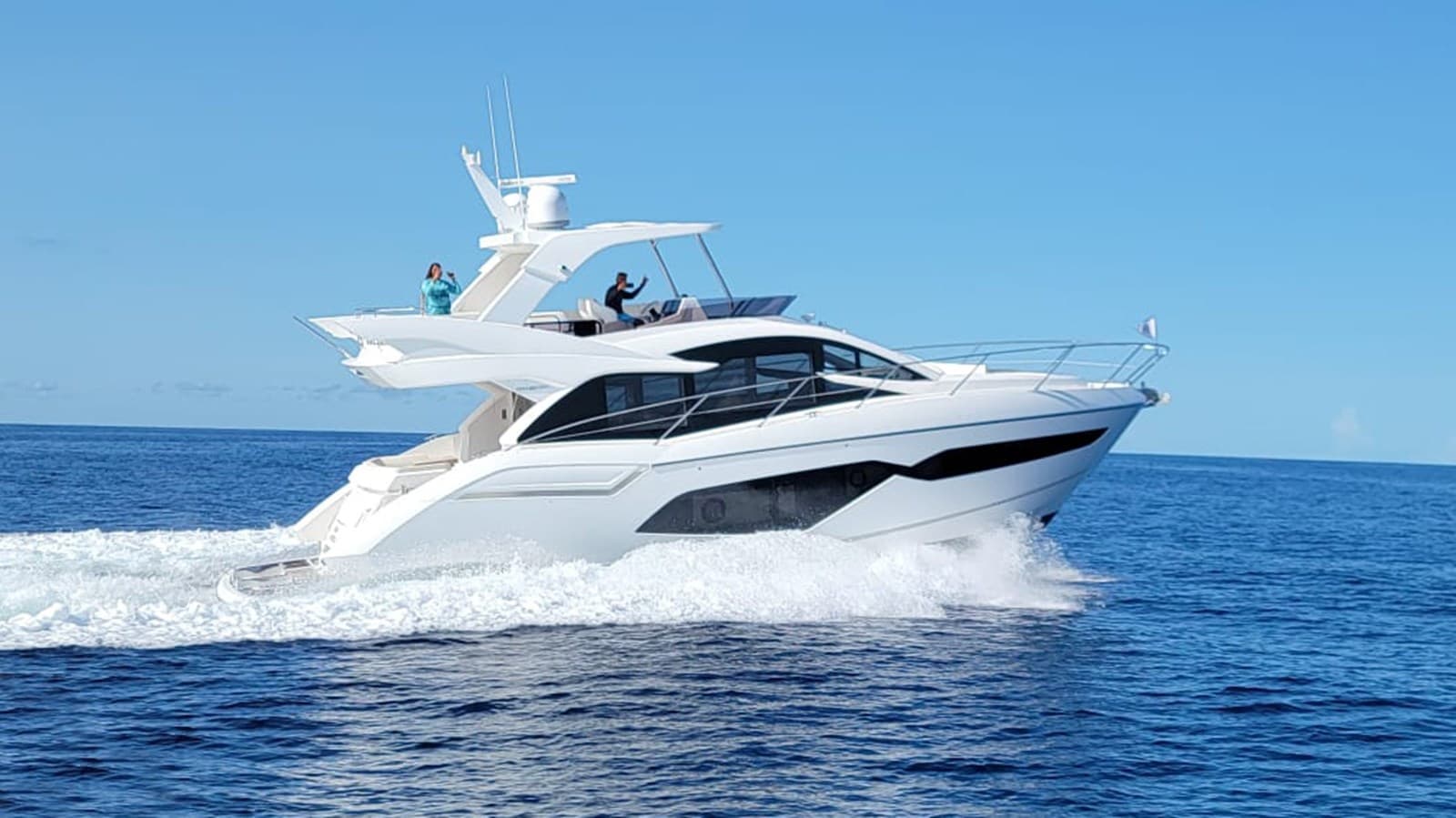 - — 2018 · 51.97' · 3 Cabins · Pre-Owned
