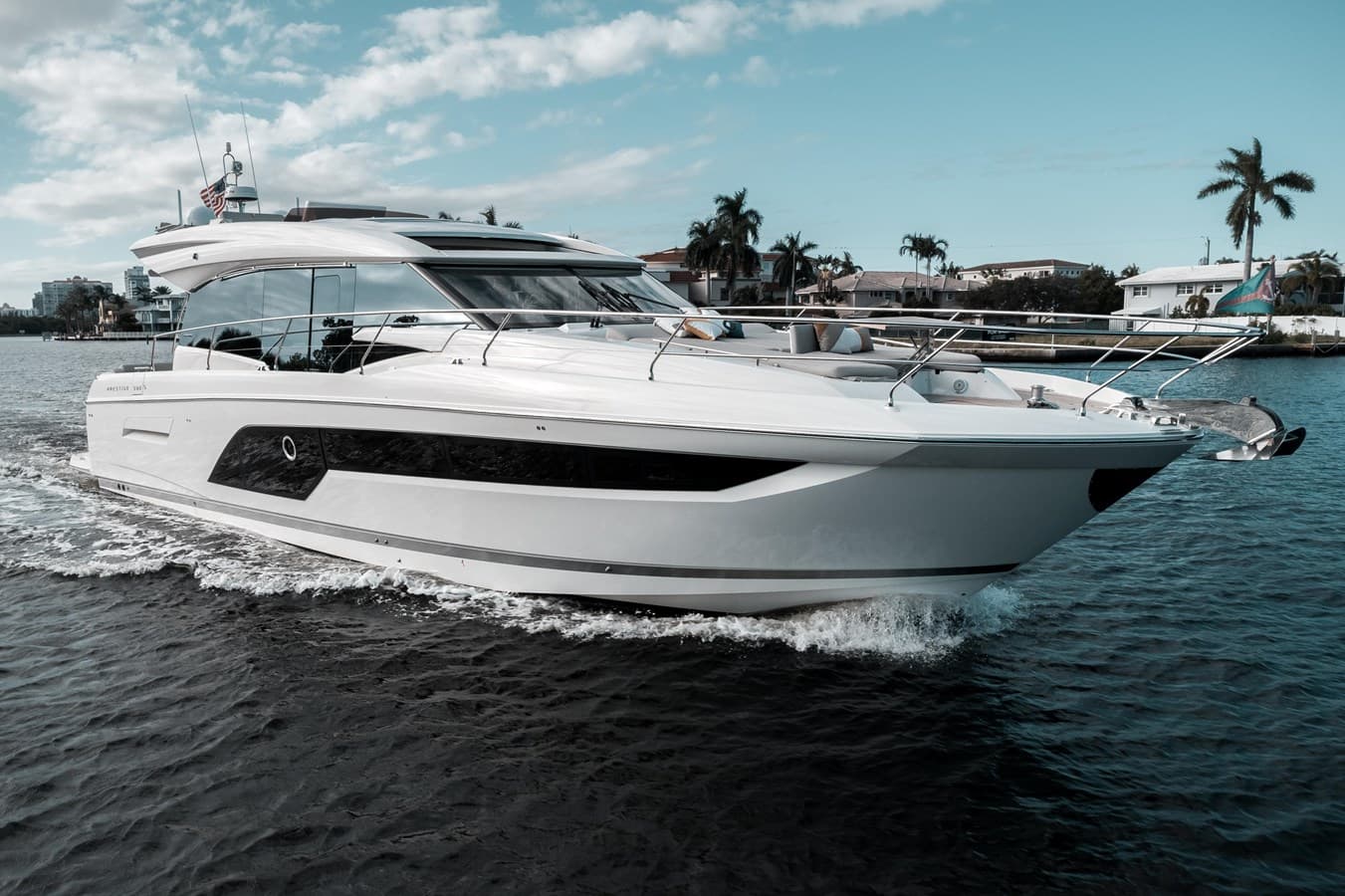 MAXELINA — 2019 · 58.99' · 3 Cabins · Pre-Owned