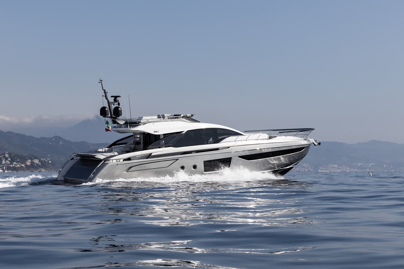 NEVER GIVE UP — 2021 · 80.71' · 4 Cabins · Pre-Owned
