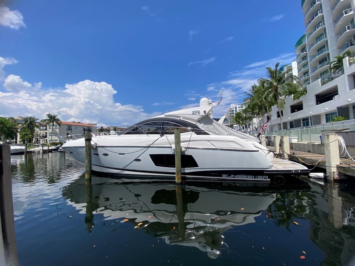 - — 2014 · 48' · 2 Cabins · Pre-Owned