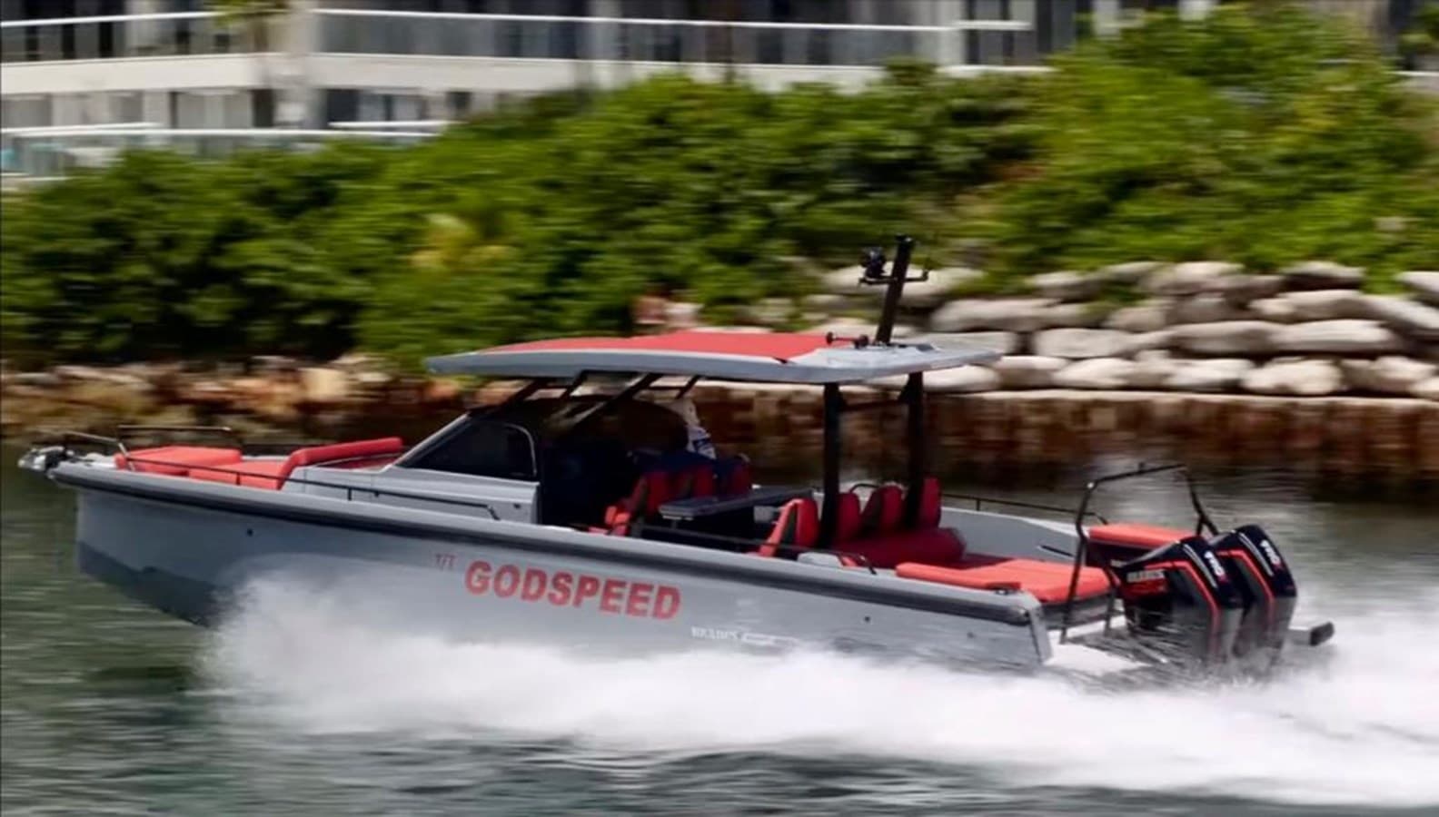 - — 2022 · 36.98' · 1 Cabin · Pre-Owned