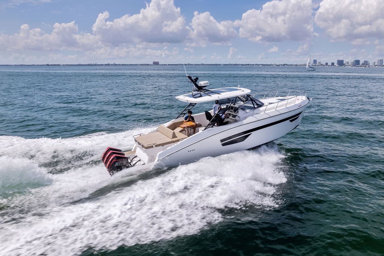 ORYX 379 — 2023 · 37.73' · Pre-Owned