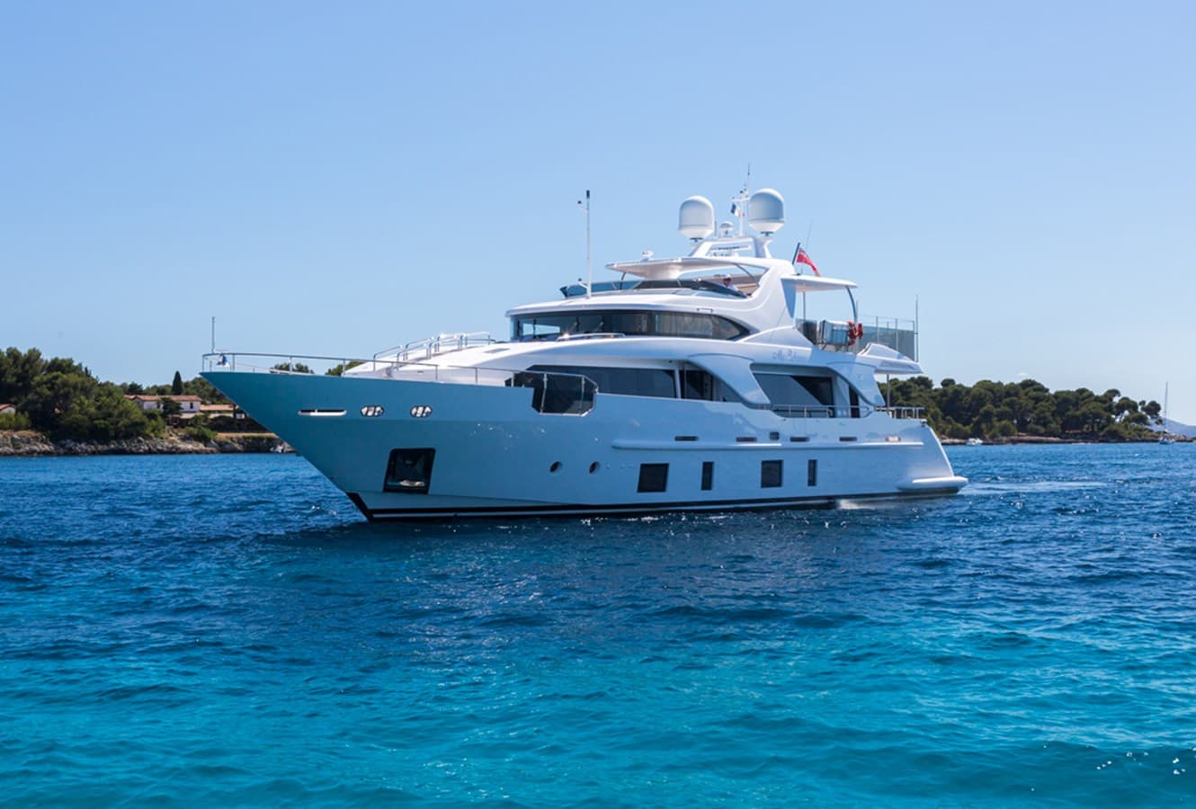 GALA — 2014 · 92.91' · 5 Cabins · Pre-Owned