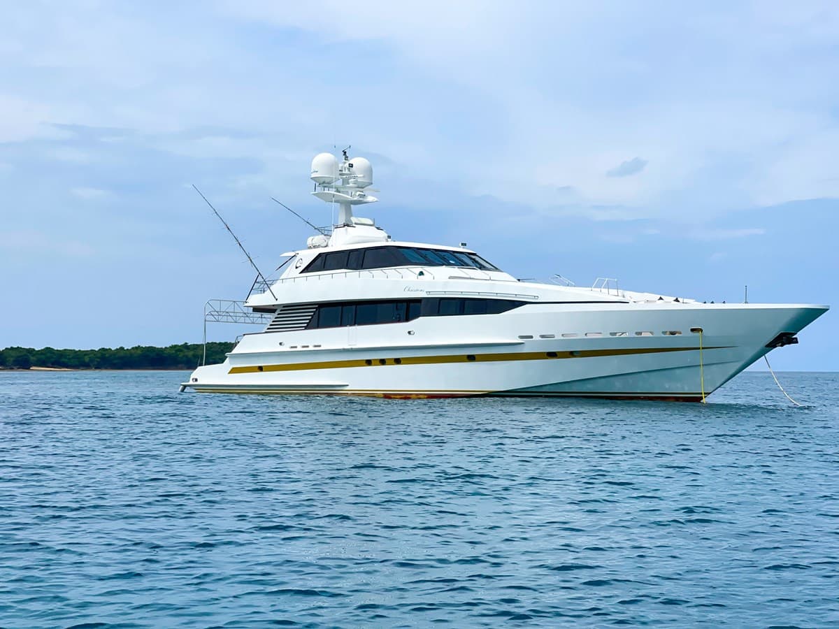 OBSESSIONS — 1996 · 125.89' · 4 Cabins · Pre-Owned