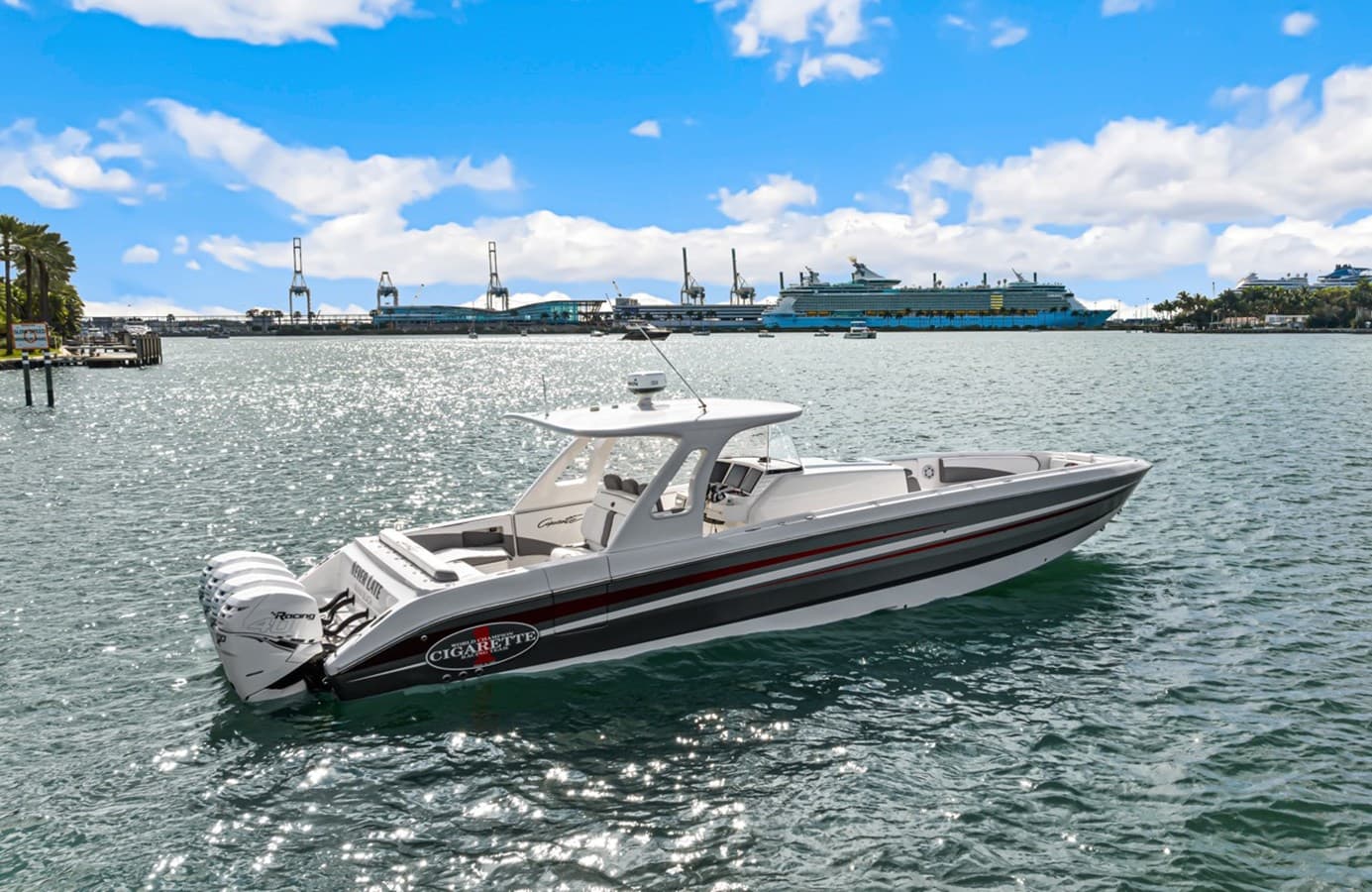 41 GTR — 2015 · 40.98' · Pre-Owned