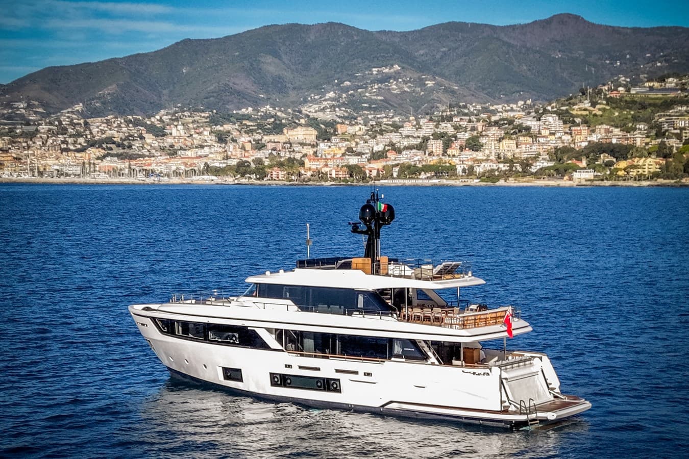 GN30 — 2023 · 93.27' · 5 Cabins · Pre-Owned