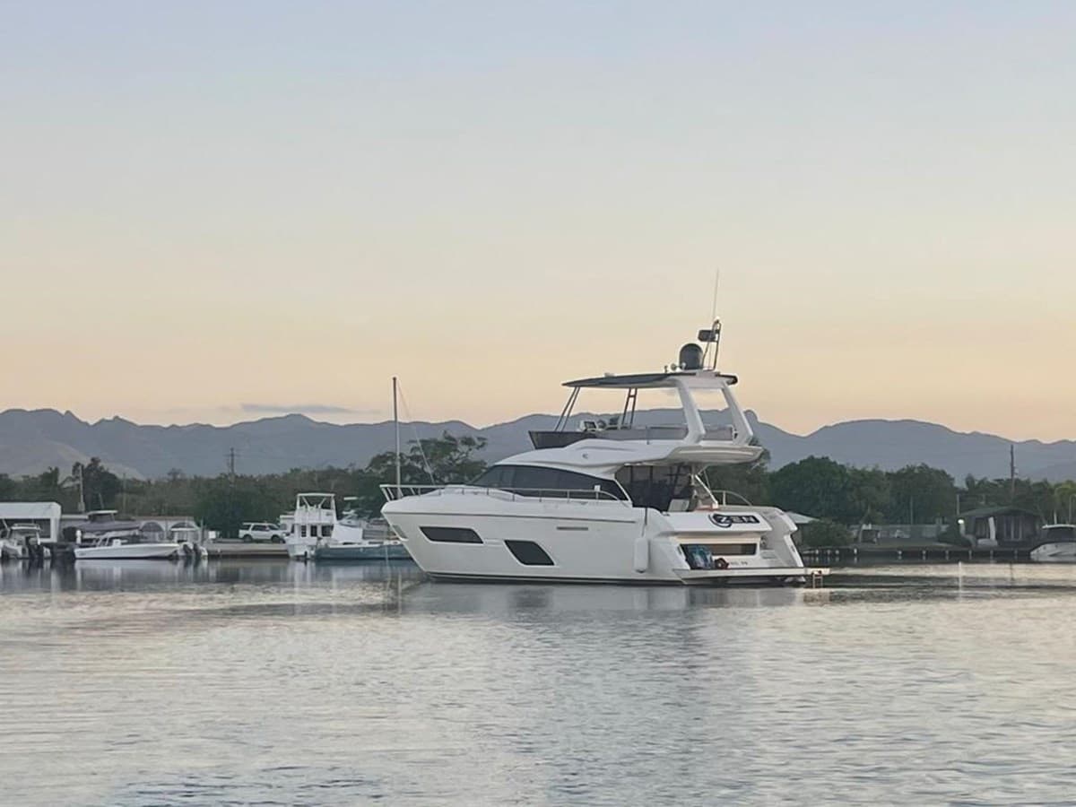 - — 2016 · 54.99' · 3 Cabins · Pre-Owned