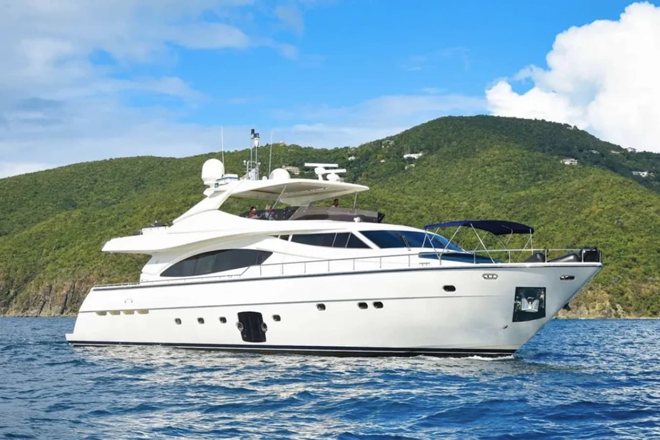 FER88117B606 — 2006 · 87.99' · 4 Cabins · Pre-Owned