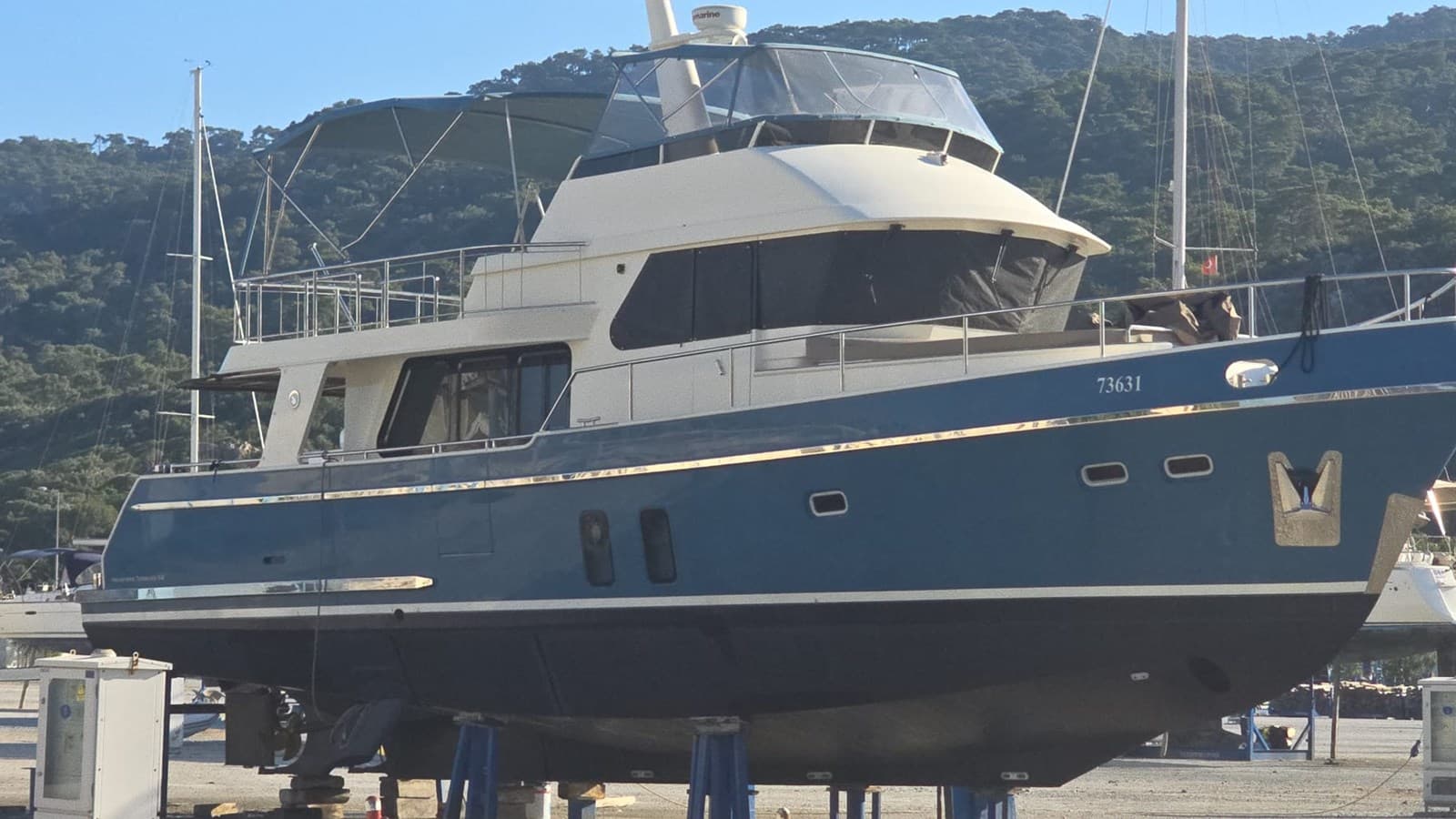 PRIVATEER 54 — 2016 · 53.97' · 2 Cabins · Pre-Owned