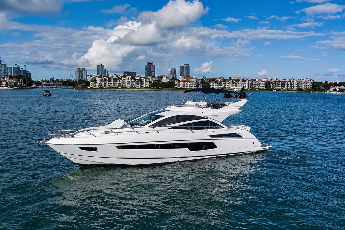 EL REY — 2016 · 70.31' · 3 Cabins · Pre-Owned