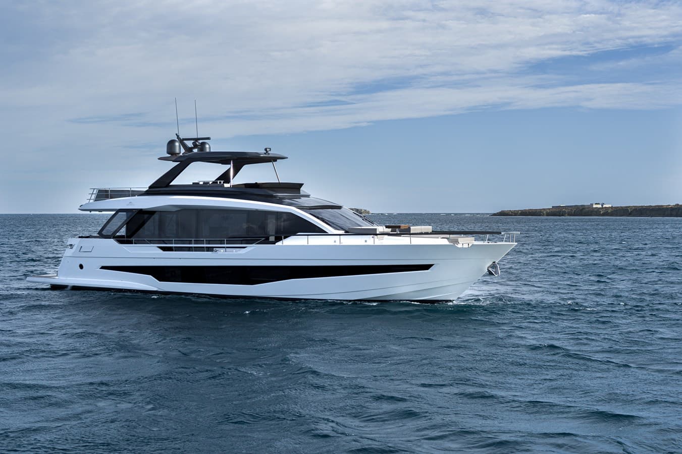ASTO82AS8724 — 2024 · 81.99' · 4 Cabins · Pre-Owned