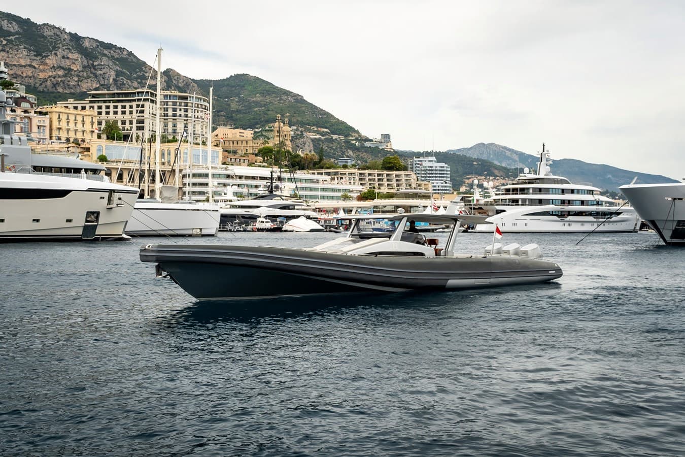 H2 — 2022 · 54.79' · 1 Cabin · Pre-Owned