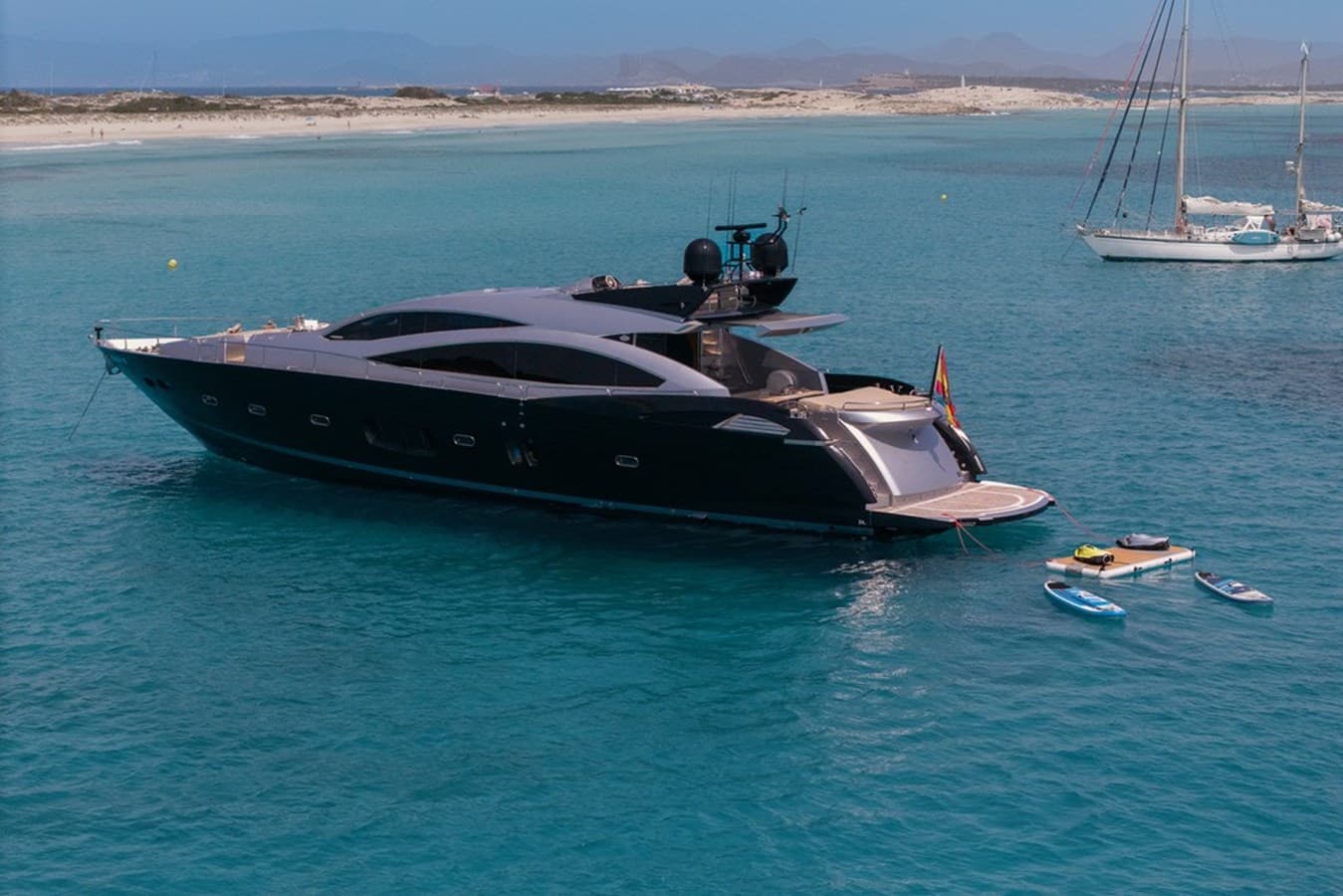 SUNSEEKER PREDATOR 92 — 2008 · 75.46' · 4 Cabins · Pre-Owned