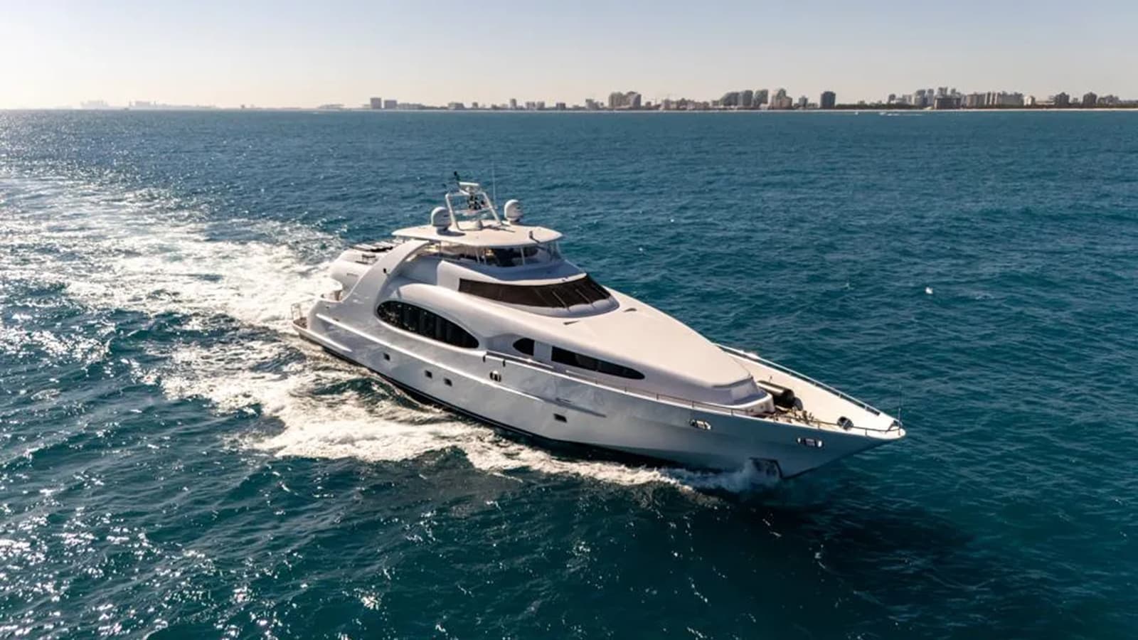 GRANDEUR — 2005 · 119.98' · 4 Cabins · Pre-Owned