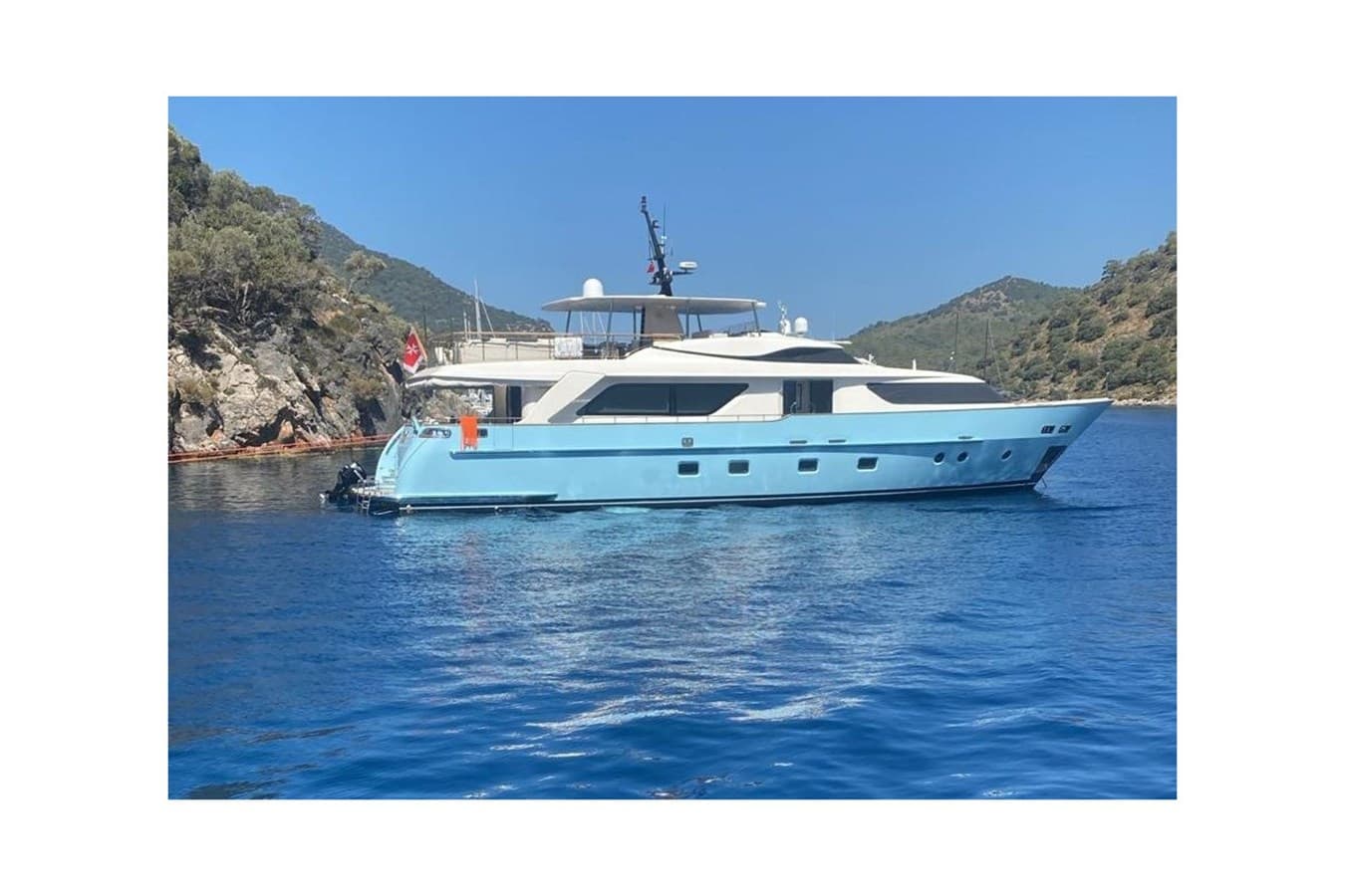 MAI — 2010 · 90.62' · 4 Cabins · Pre-Owned