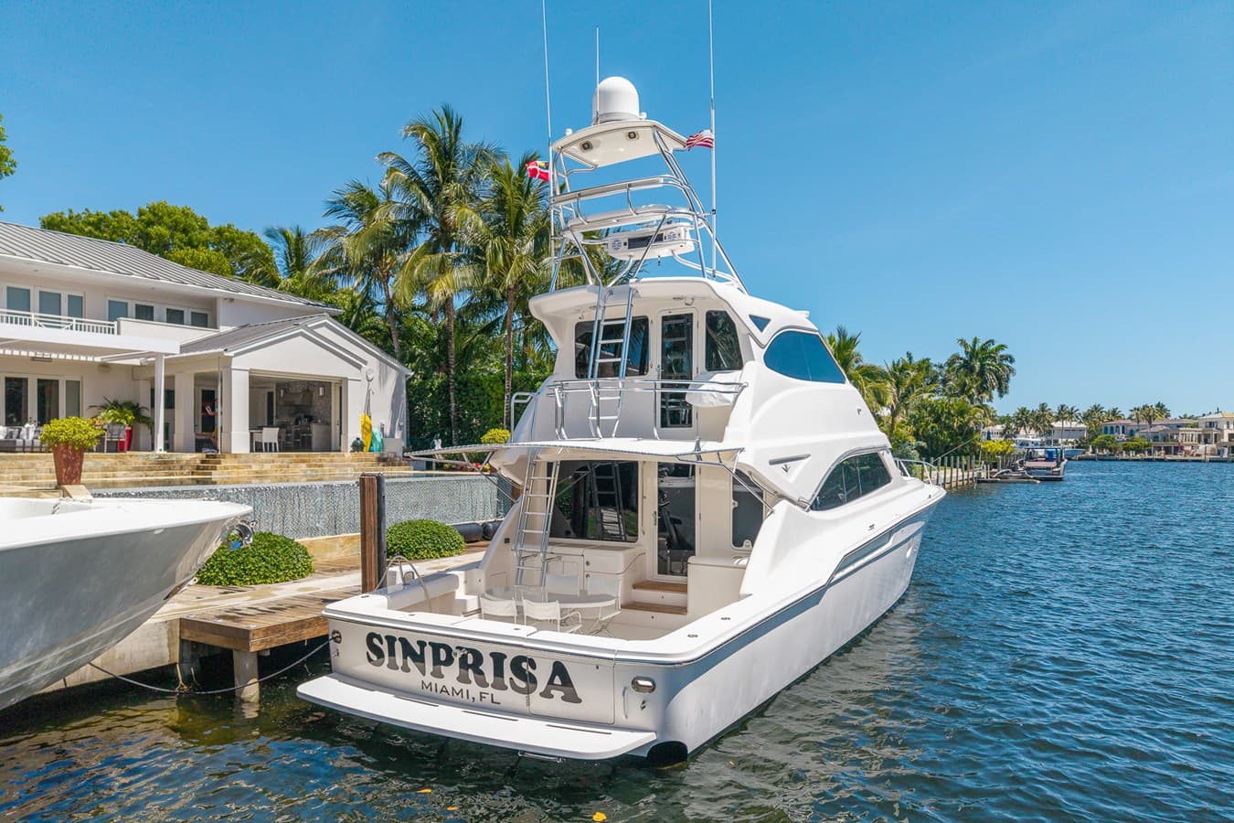 SINPRISA — 2010 · 62.99' · 3 Cabins · Pre-Owned