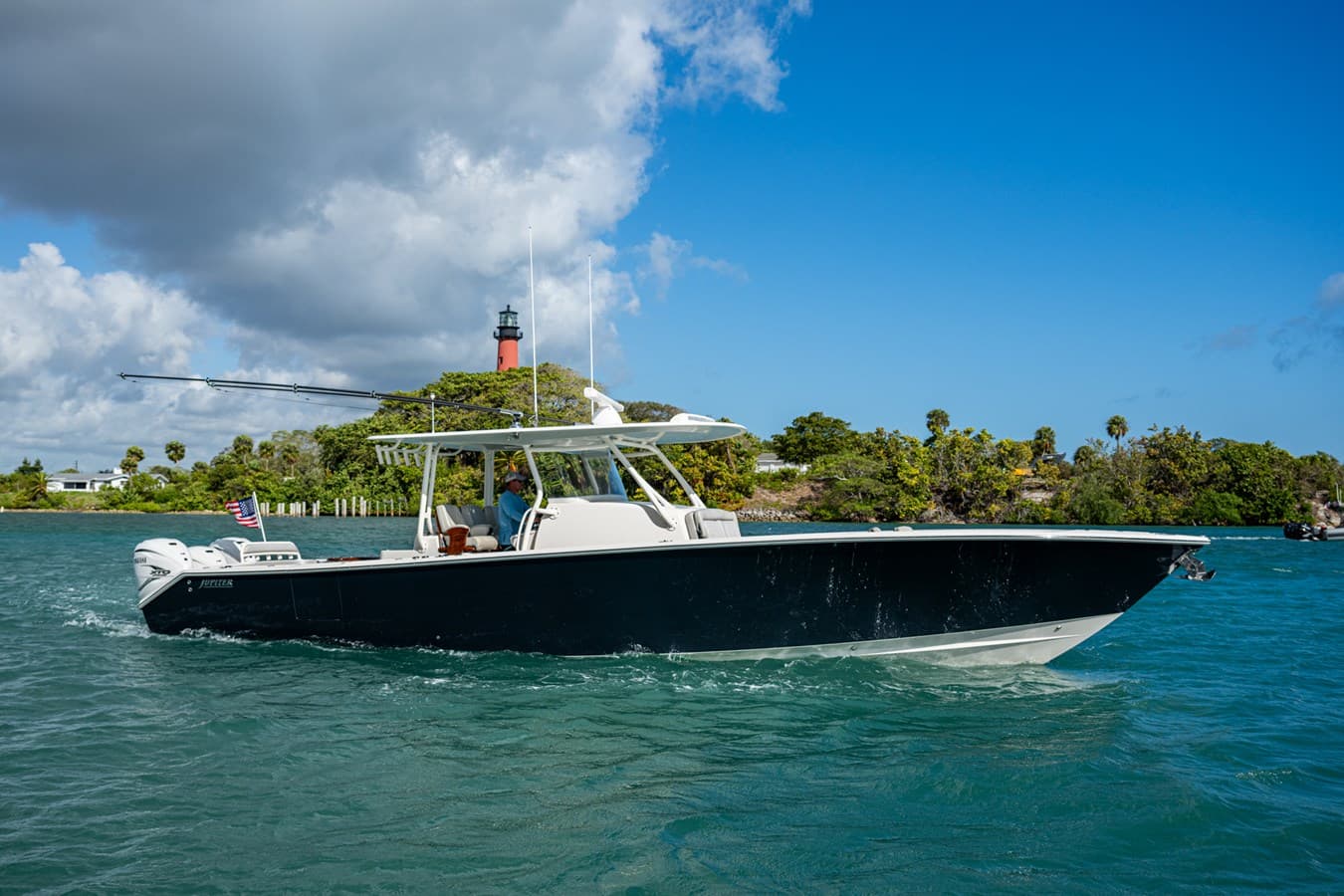 SEAS THE DAY — 2019 · 42.98' · 1 Cabin · Pre-Owned