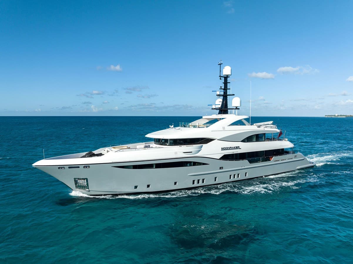 MOONRAKER — 2019 · 155.51' · 5 Cabins · Pre-Owned