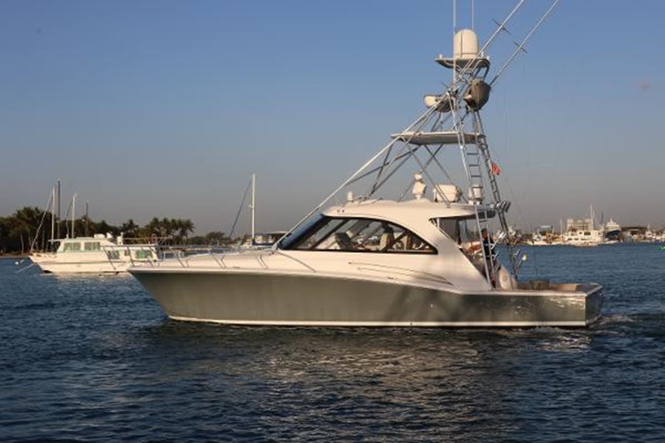 - — 2018 · 44.98' · 1 Cabin · Pre-Owned