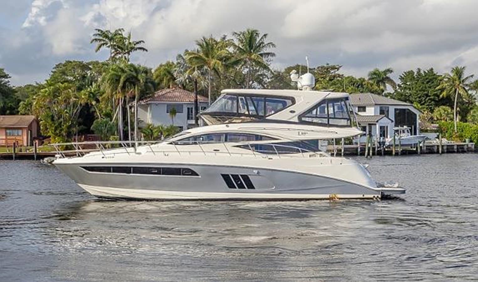 GRATITUDE — 2018 · 58.83' · 3 Cabins · Pre-Owned