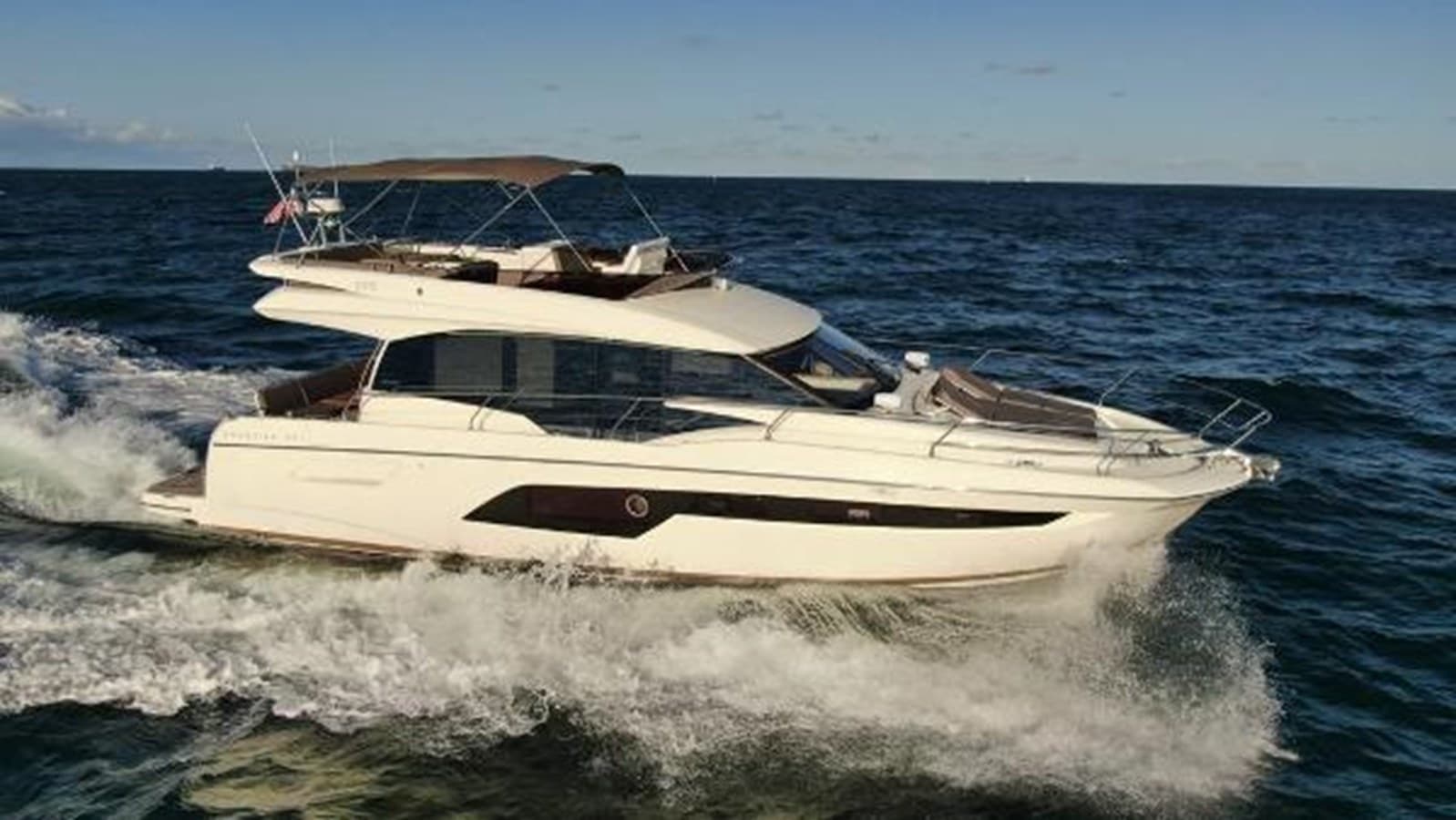 AURA — 2018 · 52.82' · 2 Cabins · Pre-Owned