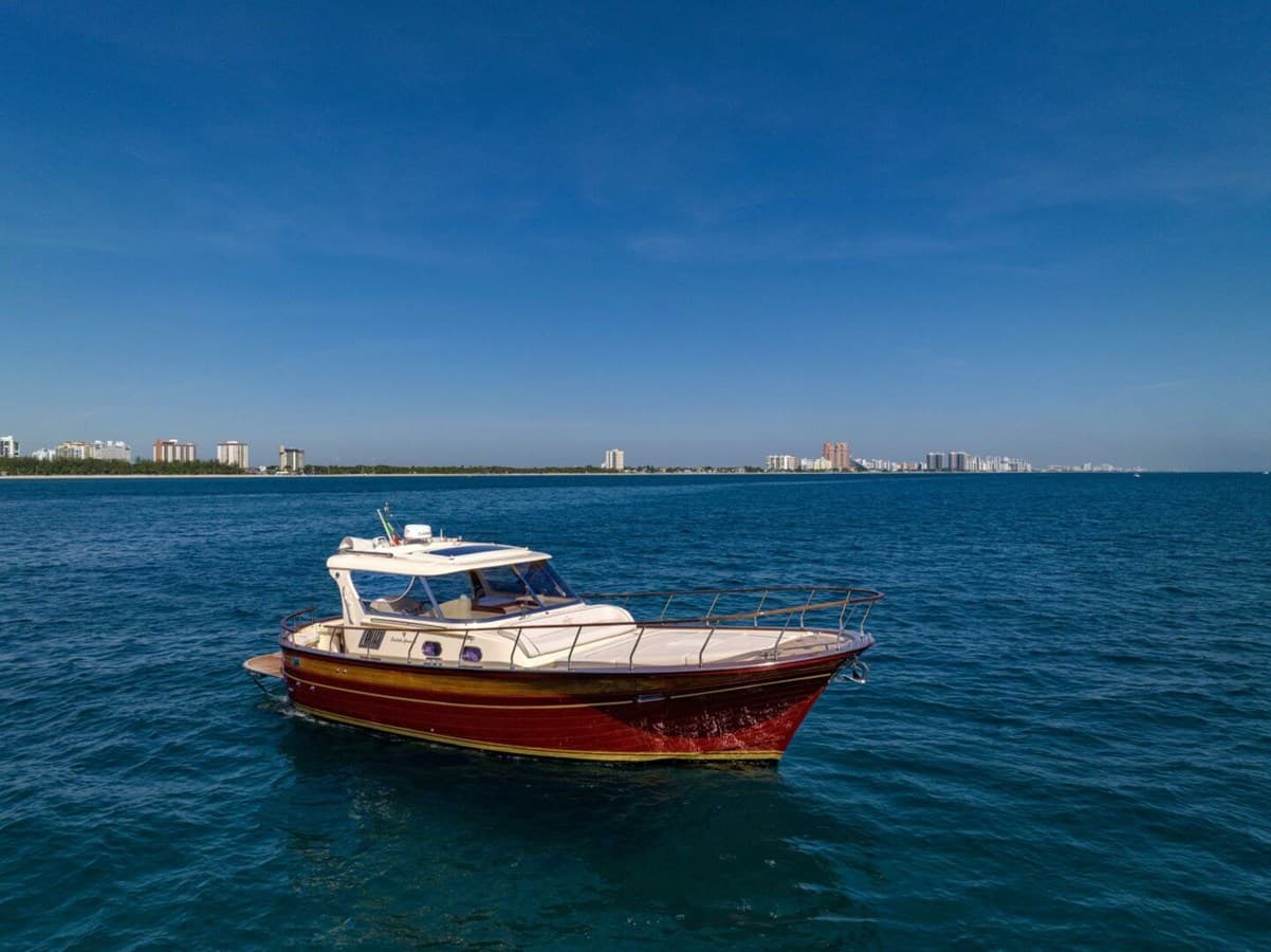 2022 FRATELLI APREA SORRENTO 36 HARD TOP — 2022 · 35.73' · 2 Cabins · Pre-Owned