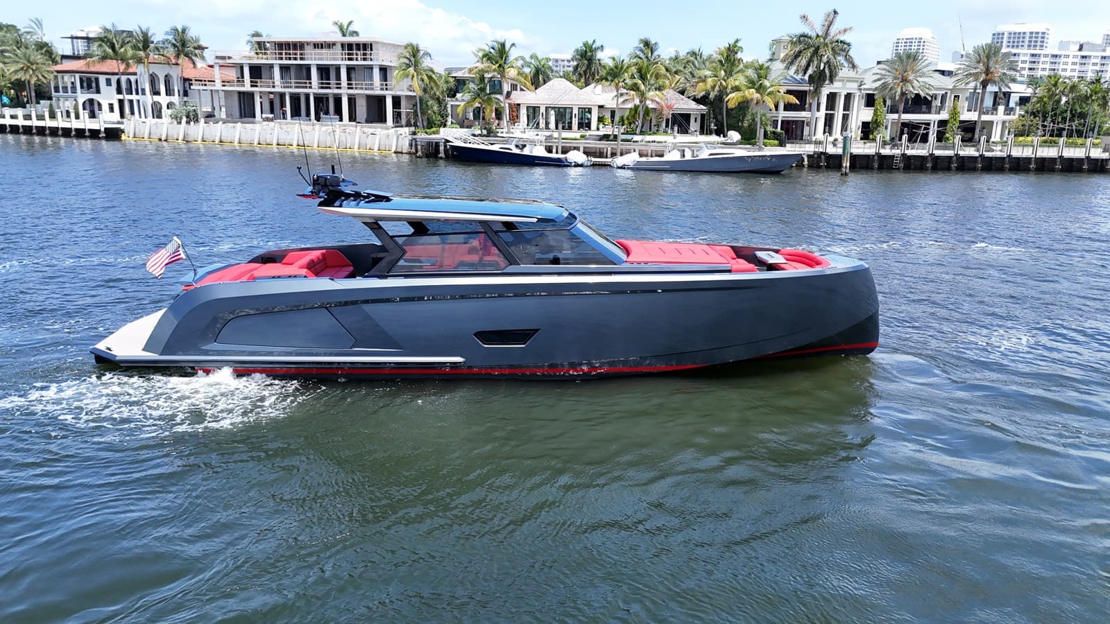 MOONSHOT — 2023 · 58.66' · 2 Cabins · Pre-Owned