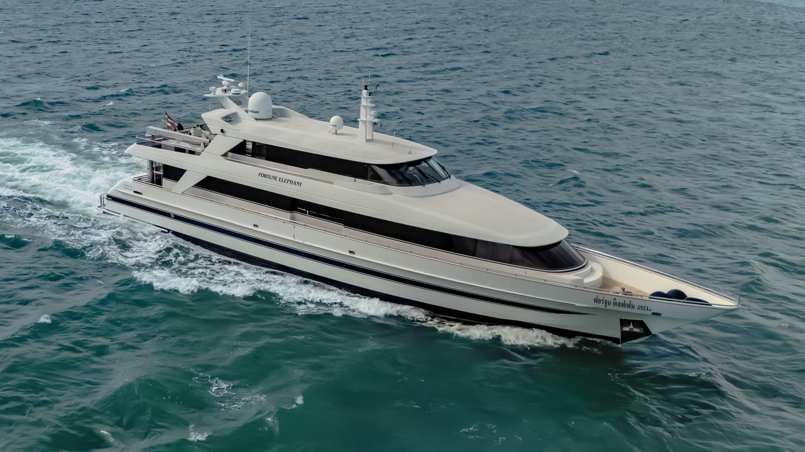 FORTUNE ELEPHANT — 1997 · 114.9' · 6 Cabins · Pre-Owned