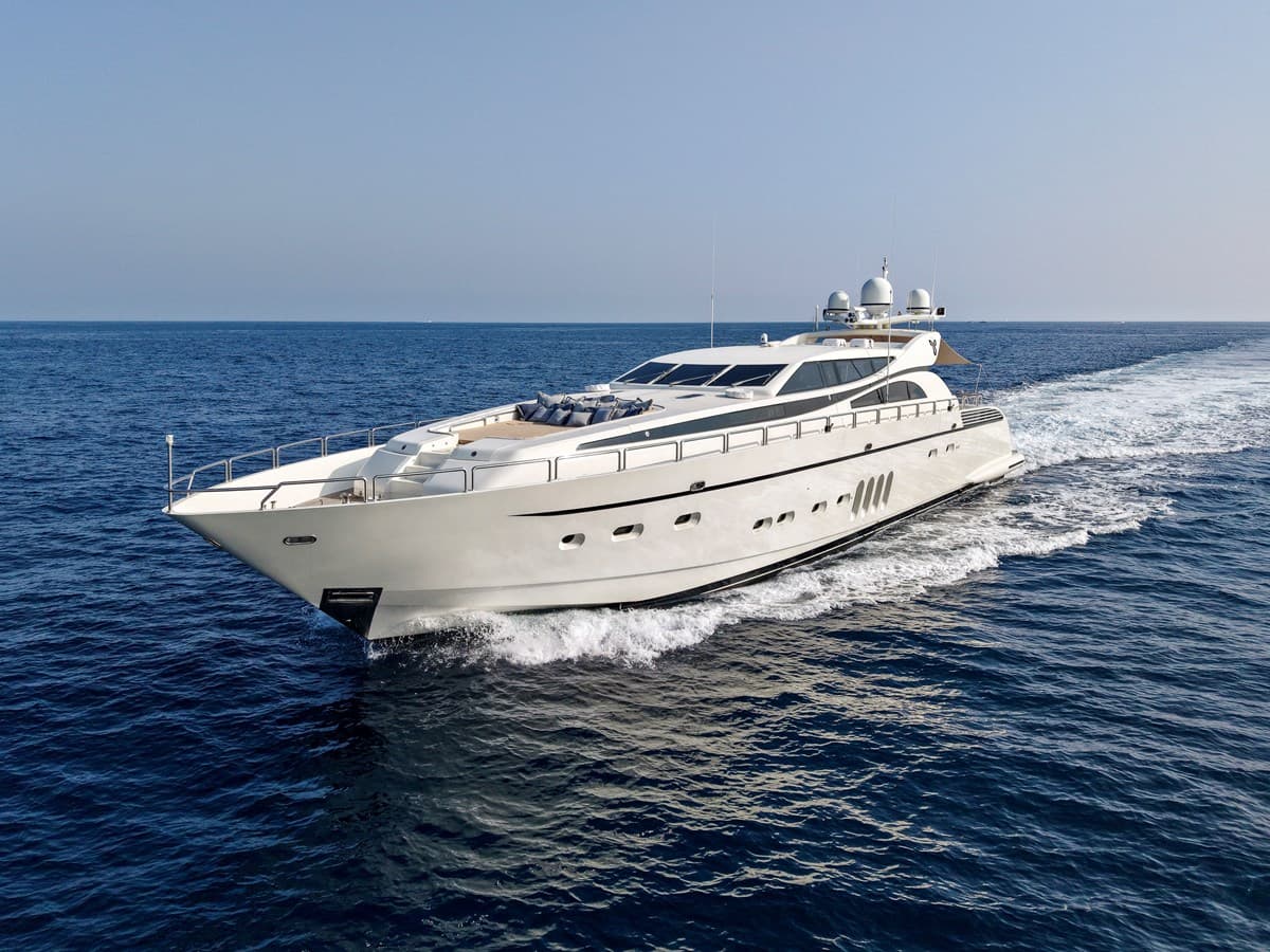 CHEEKY TIGER — 2004 · 111.88' · 4 Cabins · Pre-Owned
