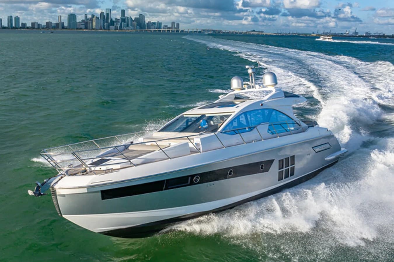 LITHIUM — 2015 · 54.4' · 3 Cabins · Pre-Owned