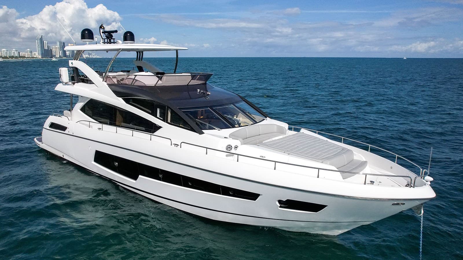 M4 — 2015 · 74.97' · 4 Cabins · Pre-Owned