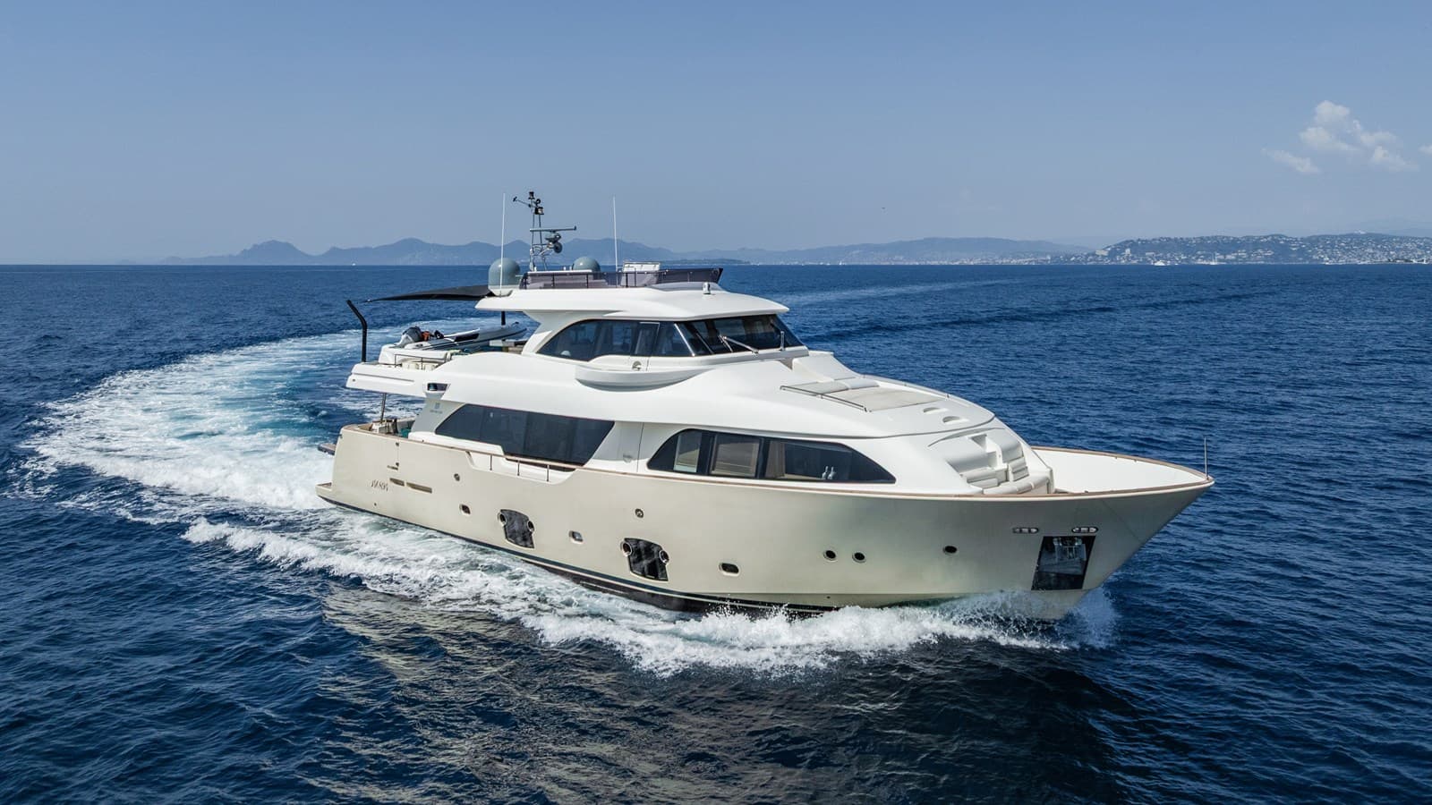 GIADA — 2012 · 86.02' · 4 Cabins · Pre-Owned