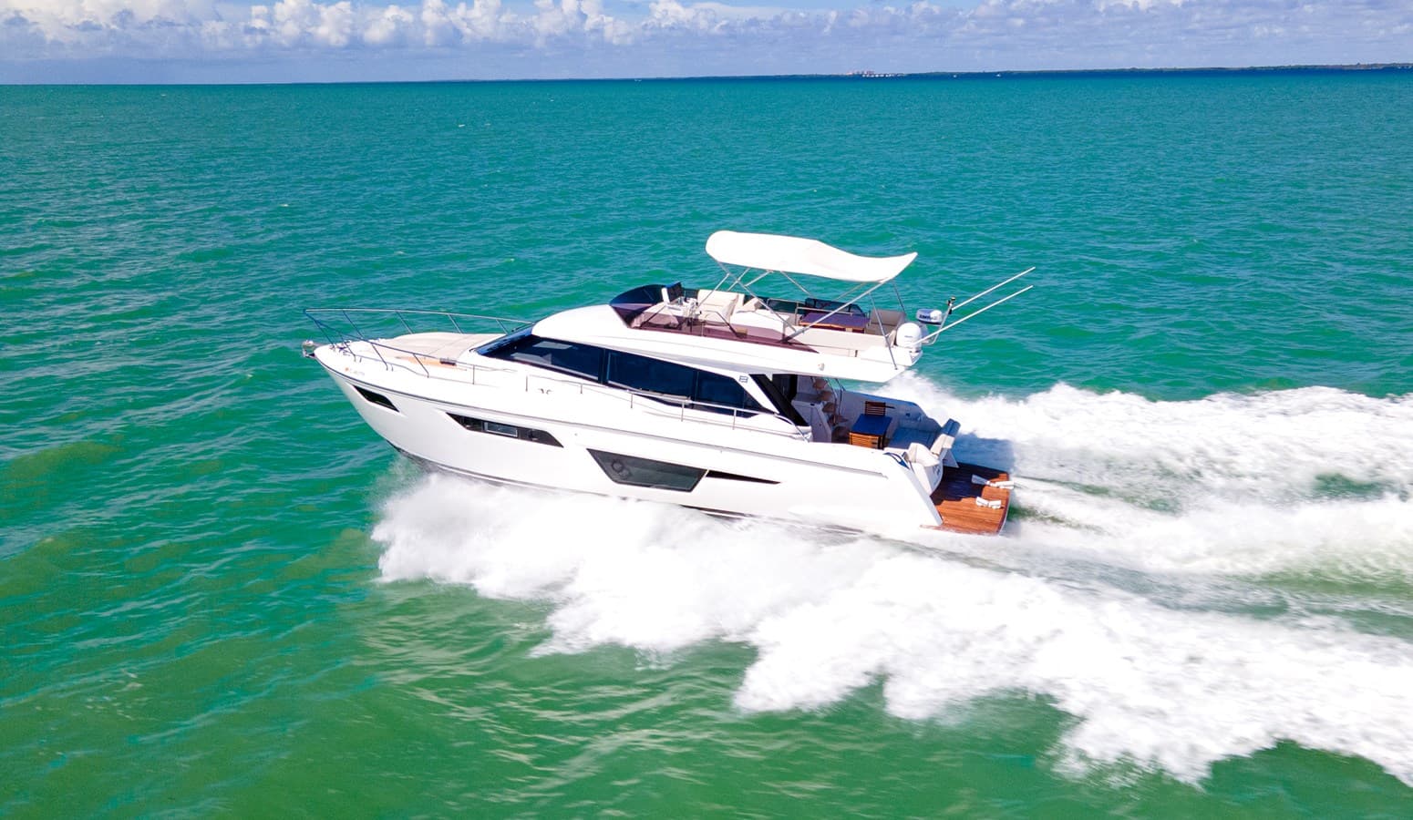 AVANTI — 2022 · 50.33' · 3 Cabins · Pre-Owned