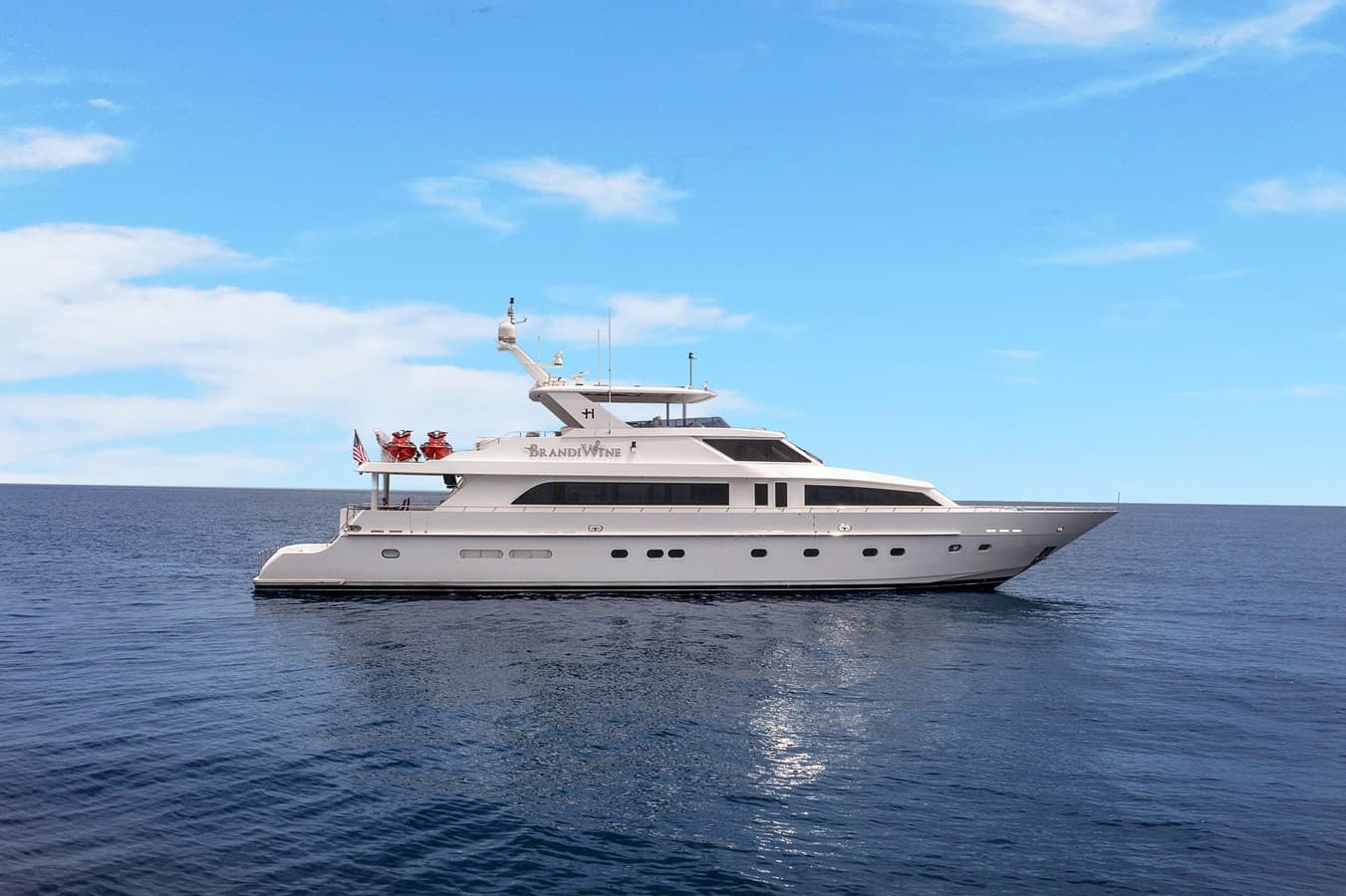 BRANDI WINE — 2009 · 113.98' · 4 Cabins · Pre-Owned