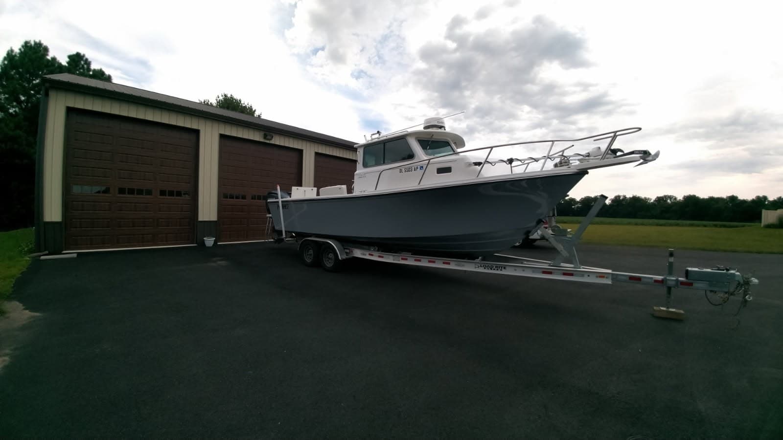 PXM76380324 — 2024 · 27.99' · Pre-Owned