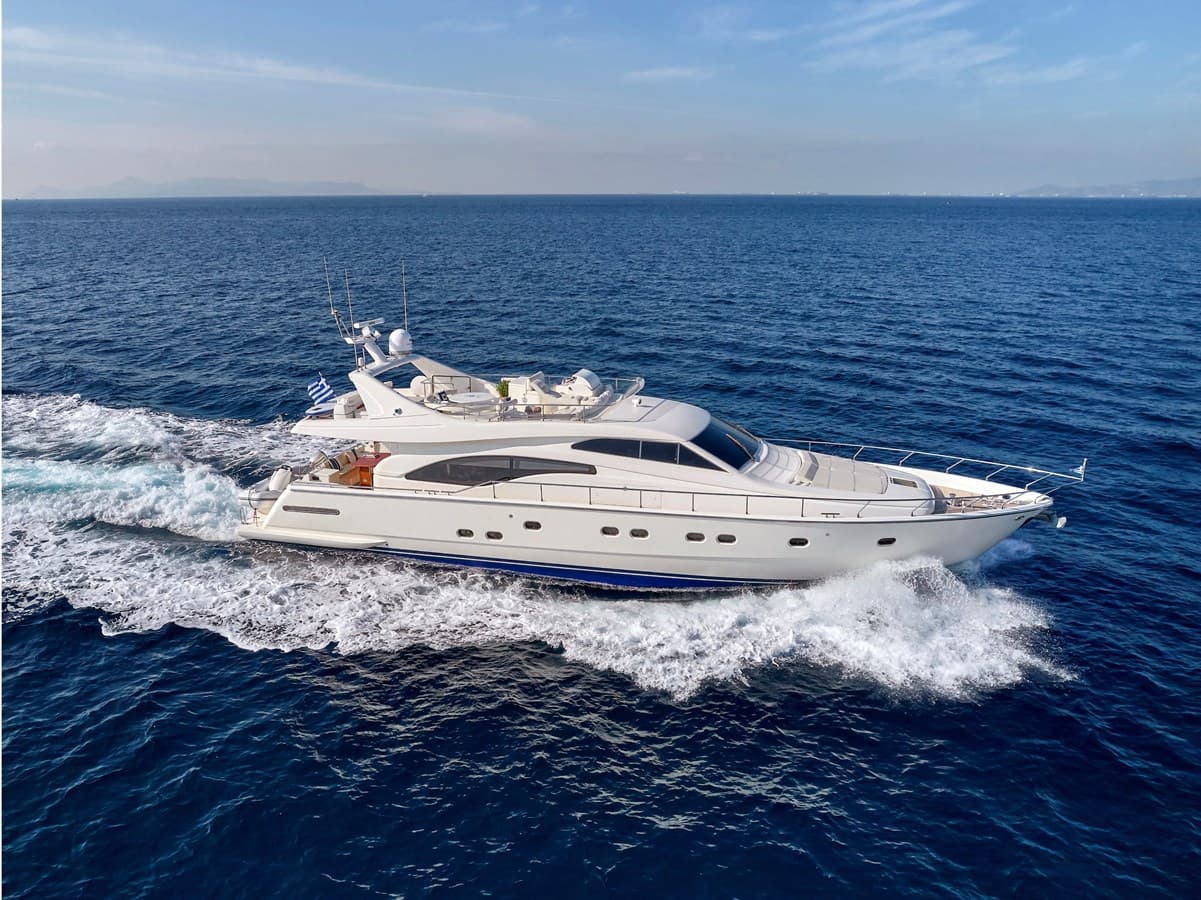 MIREN — 2001 · 69.42' · 4 Cabins · Pre-Owned
