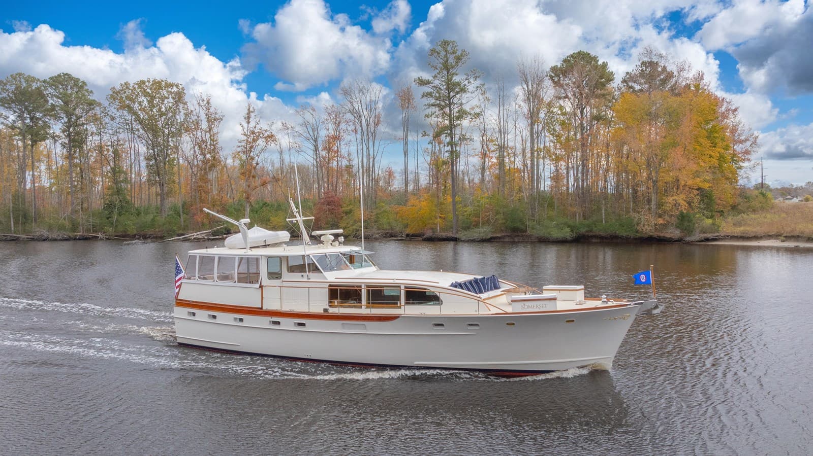 SOMERSET — 1971 · 57.97' · 2 Cabins · Pre-Owned