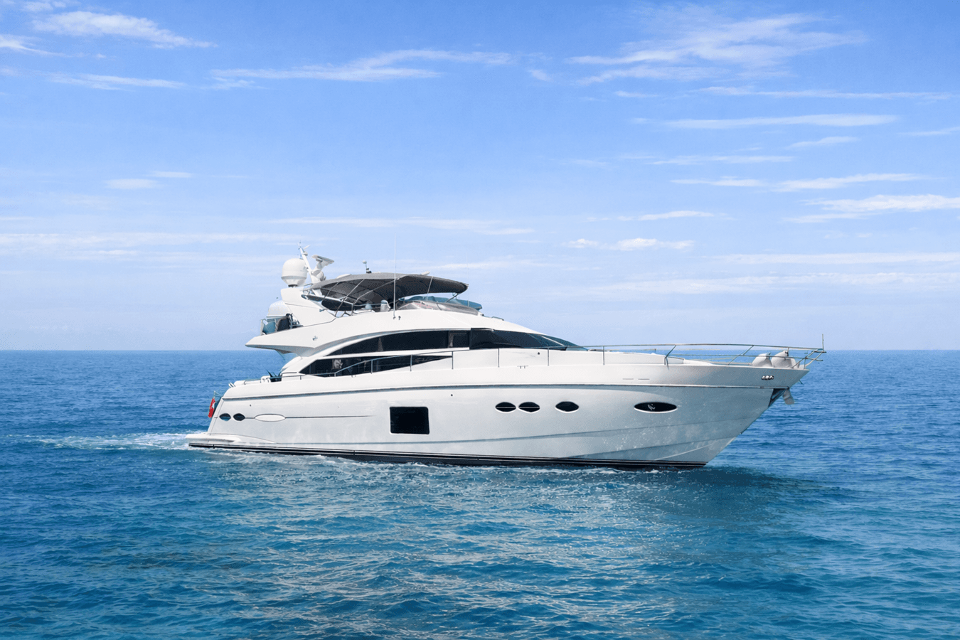 GRAND CRU — 2014 · 71.98' · 4 Cabins · Pre-Owned