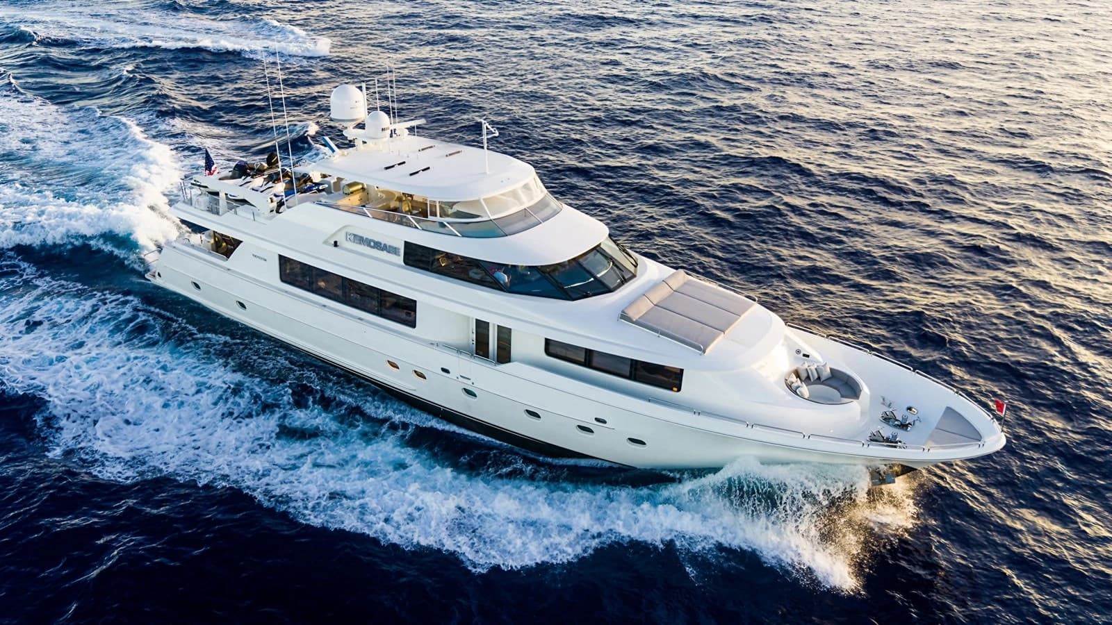 KEMOSABE — 2007 · 111.98' · 4 Cabins · Pre-Owned