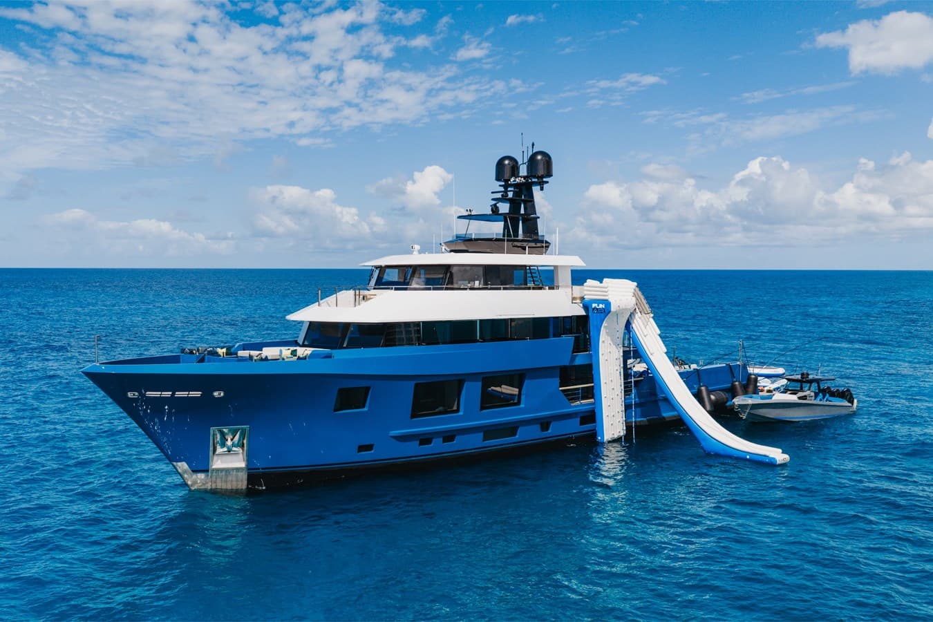KING BENJI — 2024 · 153.97' · 5 Cabins · Pre-Owned
