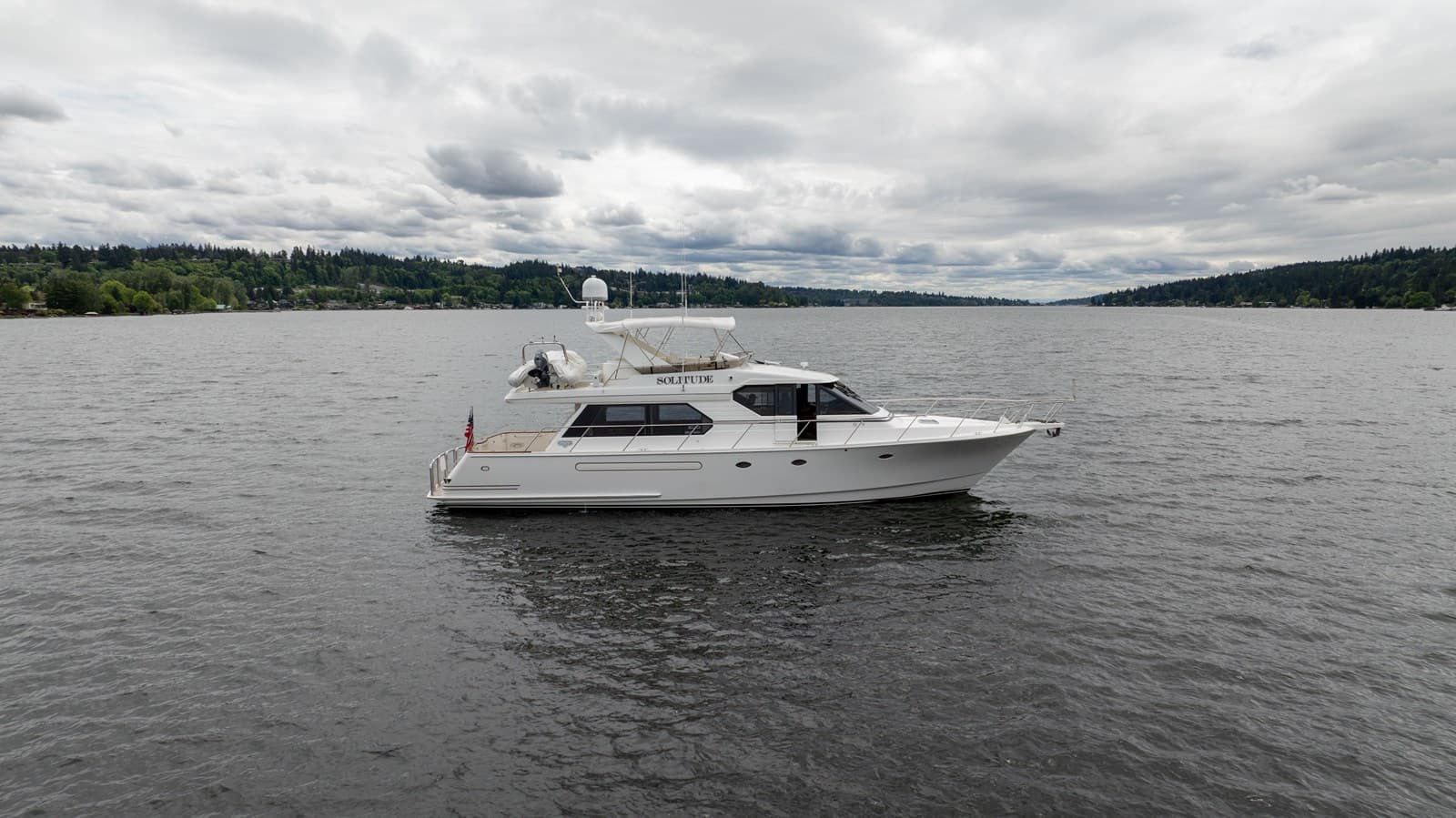 SOLITUDE — 2001 · 57.97' · 3 Cabins · Pre-Owned