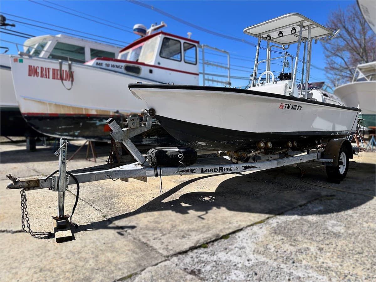 19' CAPE CODDER 1987 — 1987 · 19.06' · 1 Cabin · Pre-Owned