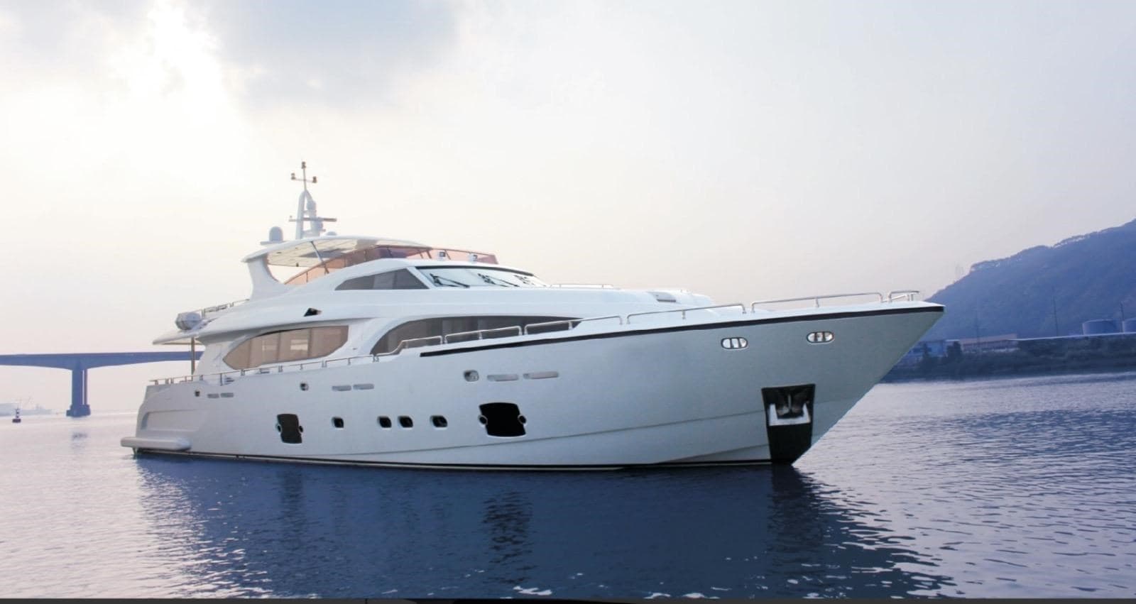 HEYSEA ASTERIA 108 — 2021 · 117.55' · 4 Cabins · Pre-Owned