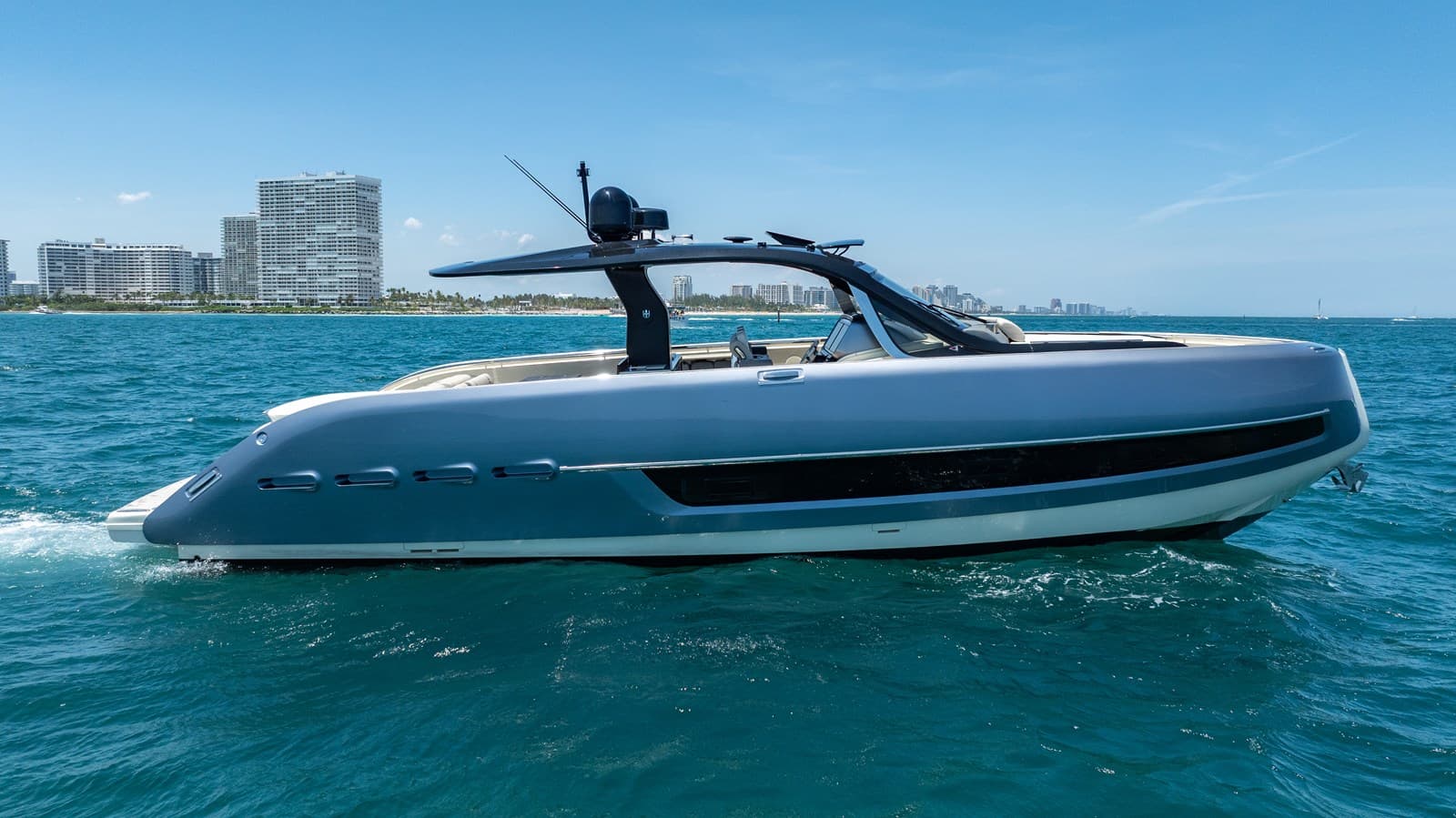 INVICTUS TT460 — 2024 · 46.65' · 2 Cabins · Pre-Owned