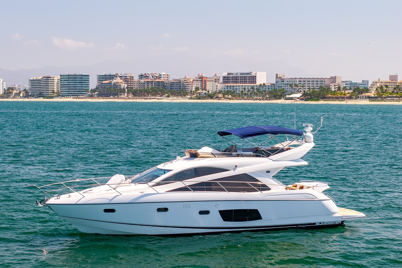 SERENO — 2013 · 59.74' · 2 Cabins · Pre-Owned